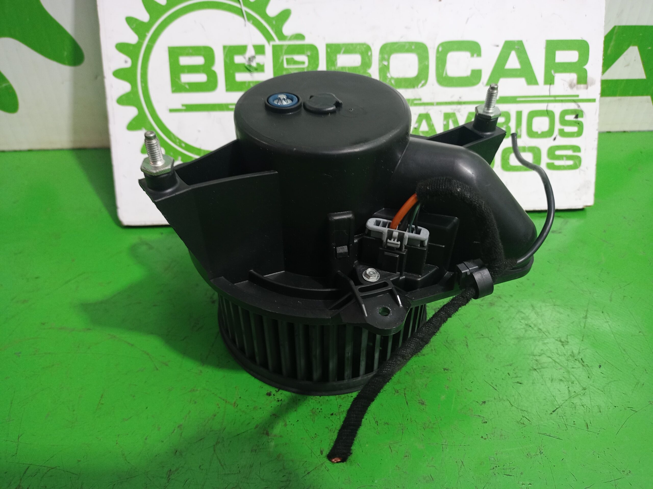 motor_calefaccion_5b2430600_77363262_lancia_ypsilon_101_1_3_multijet_16v_argento_10_2006