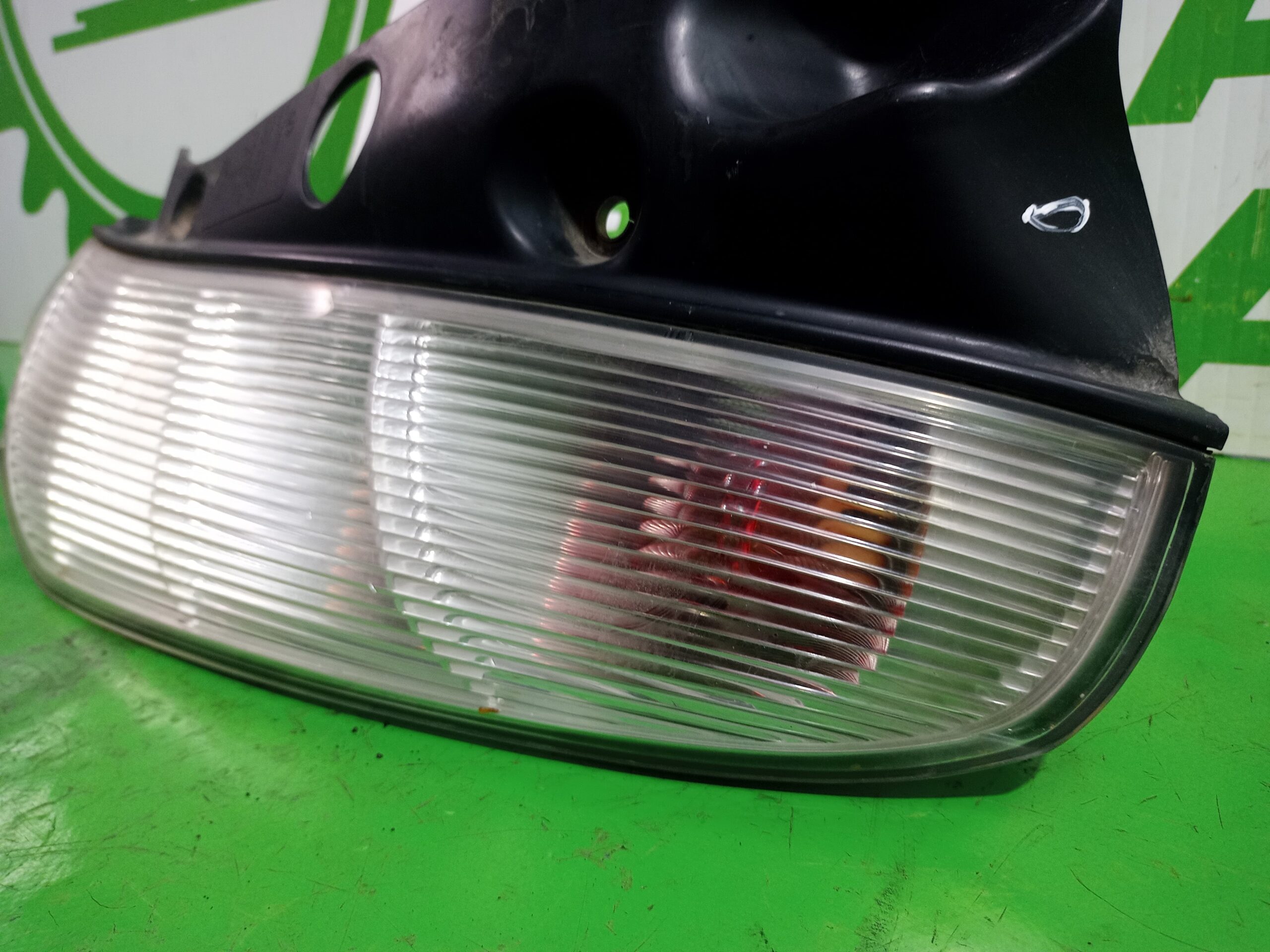 piloto_trasero_derecho_51786657_lancia_ypsilon_101_1_3_multijet_16v_argento_10_2006