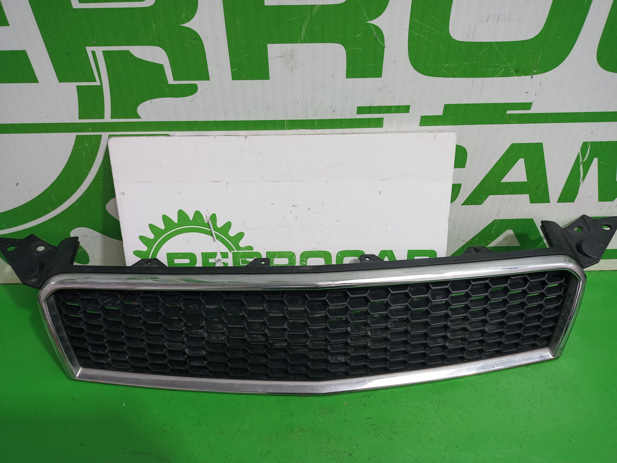 rejilla_delantera_96808250_chevrolet_aveo_ls