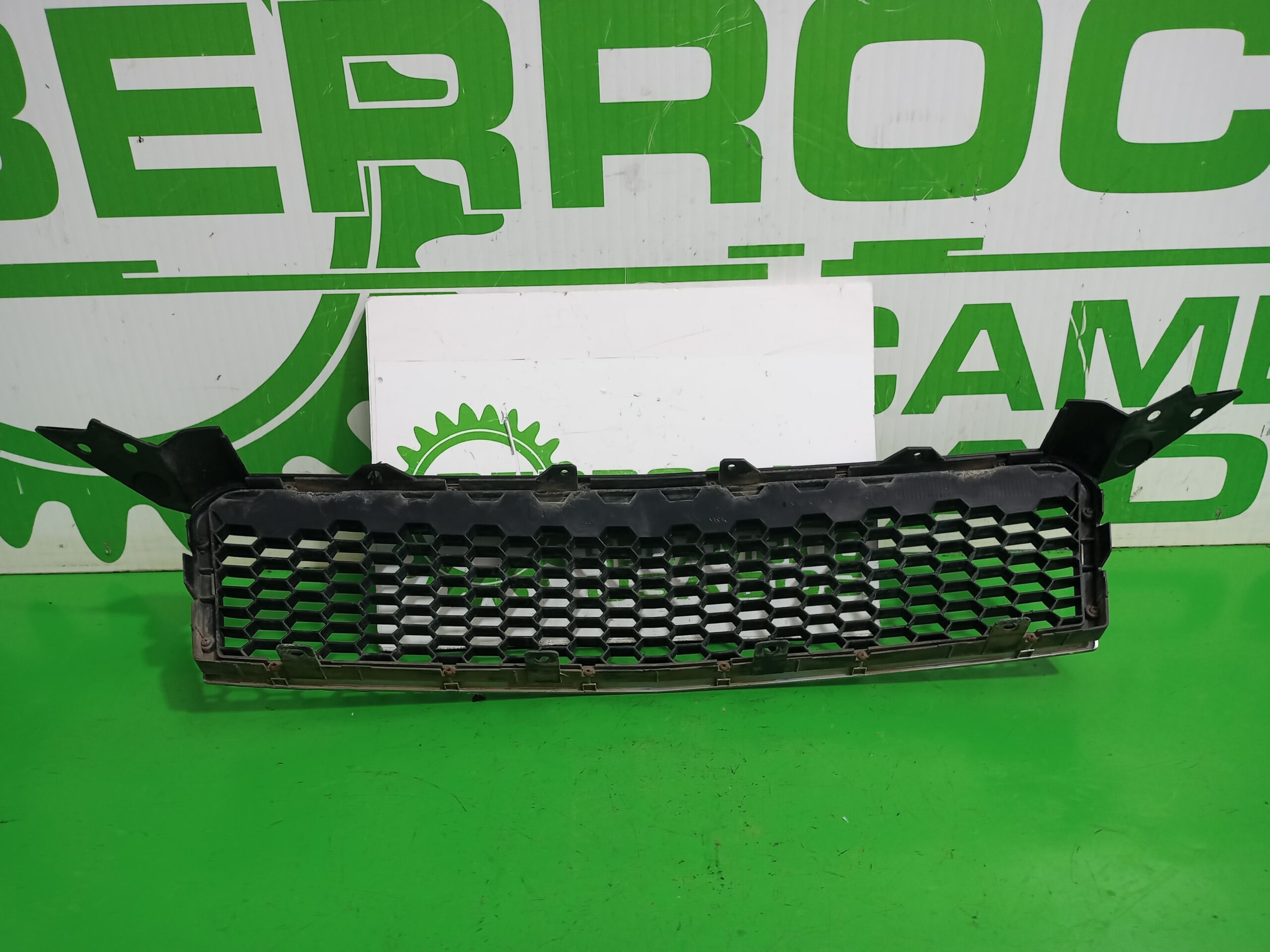 rejilla_delantera_96808250_chevrolet_aveo_ls