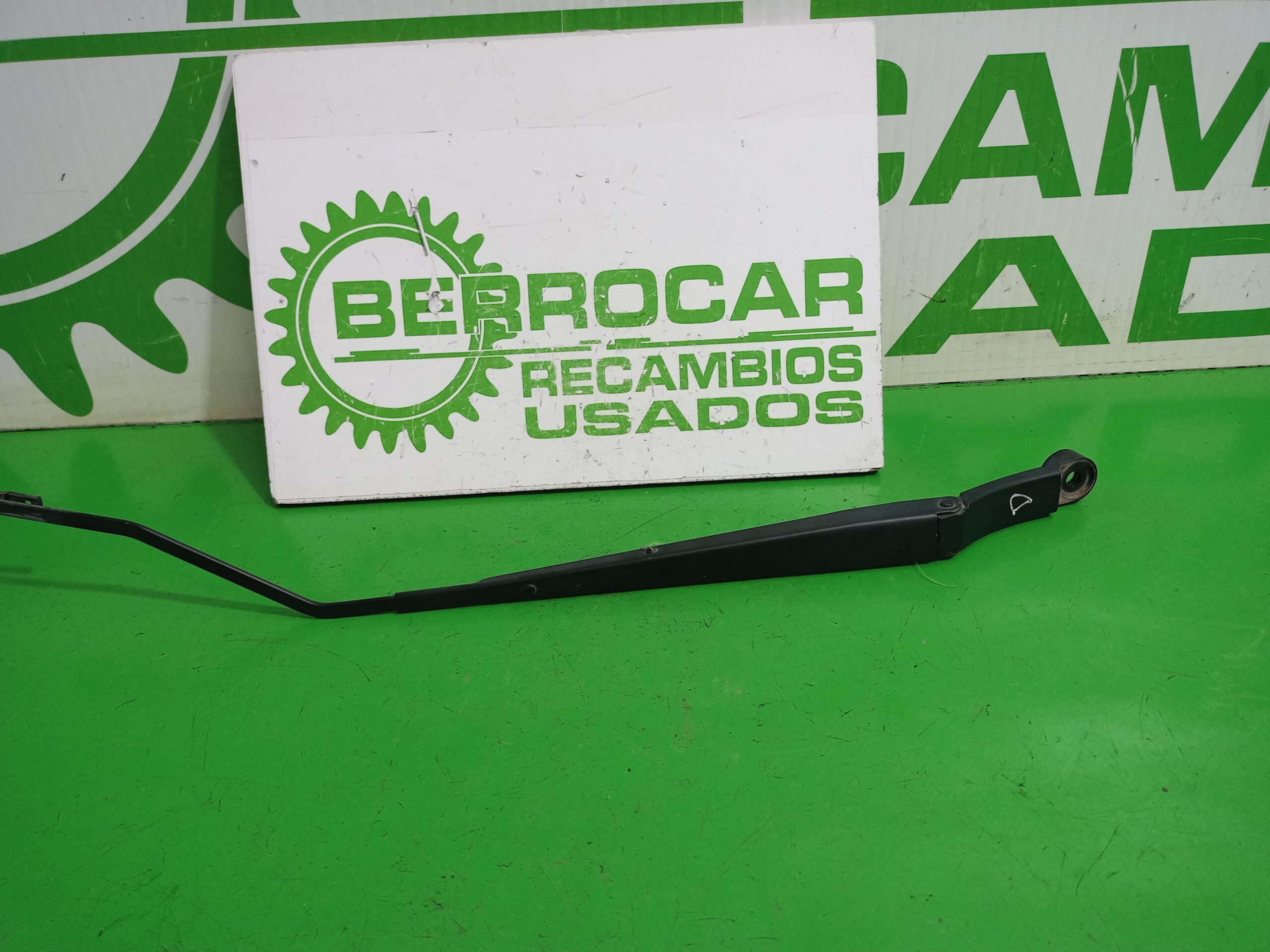 brazo_limpia_delantero_derecho_t250pa1_chevrolet_aveo_ls