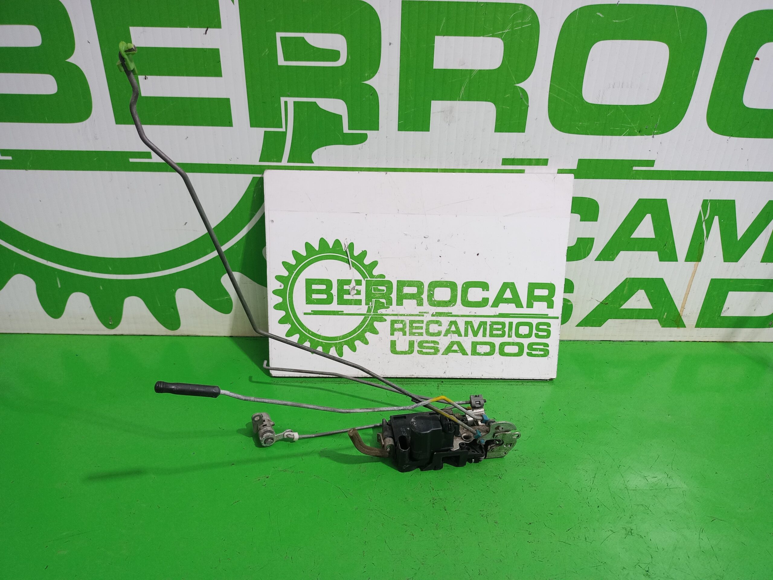 cerradura_puerta_delantera_izquierda_96272643_chevrolet_aveo_ls