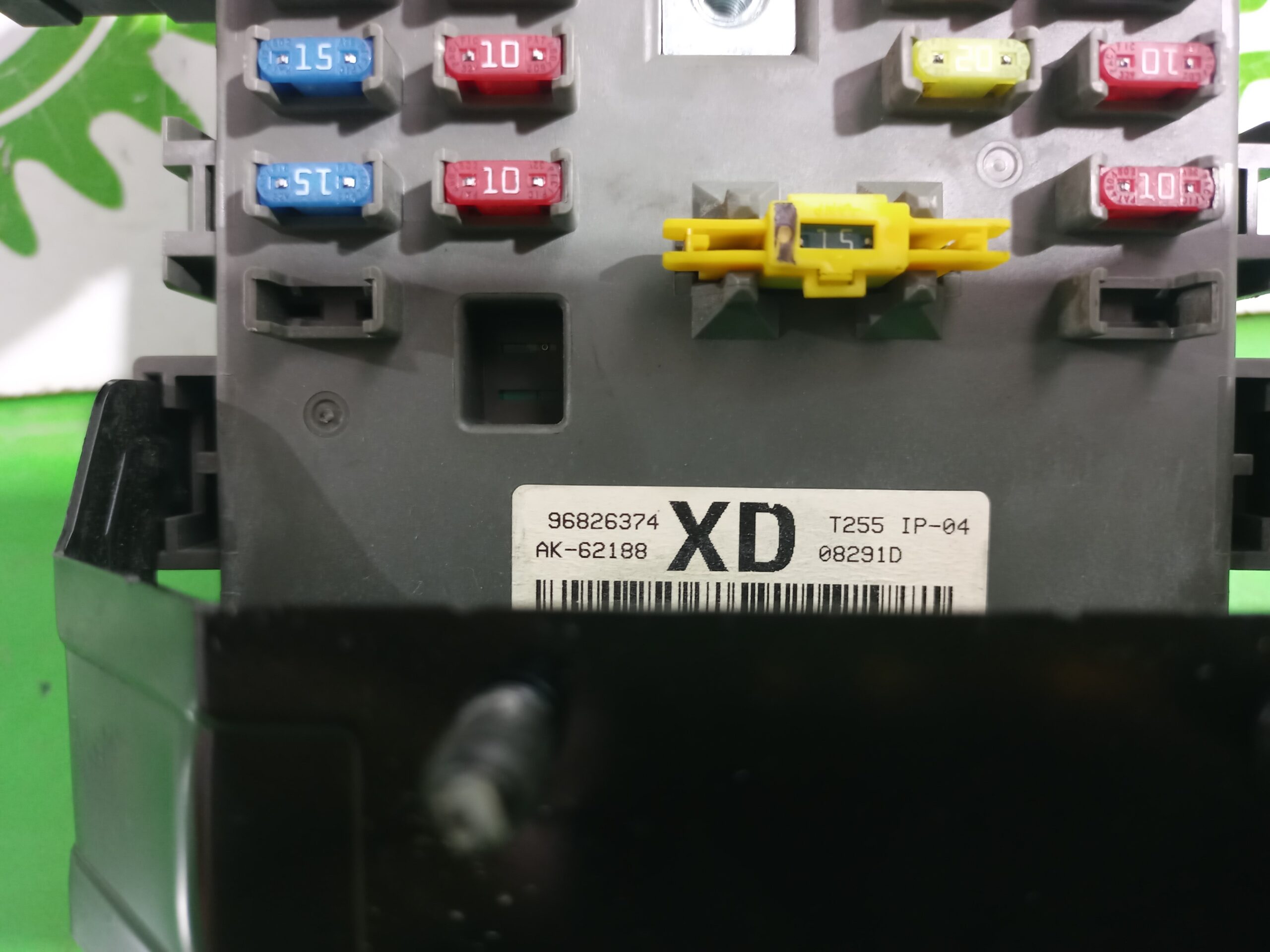 caja_reles_fusibles_96826374_chevrolet_aveo_ls