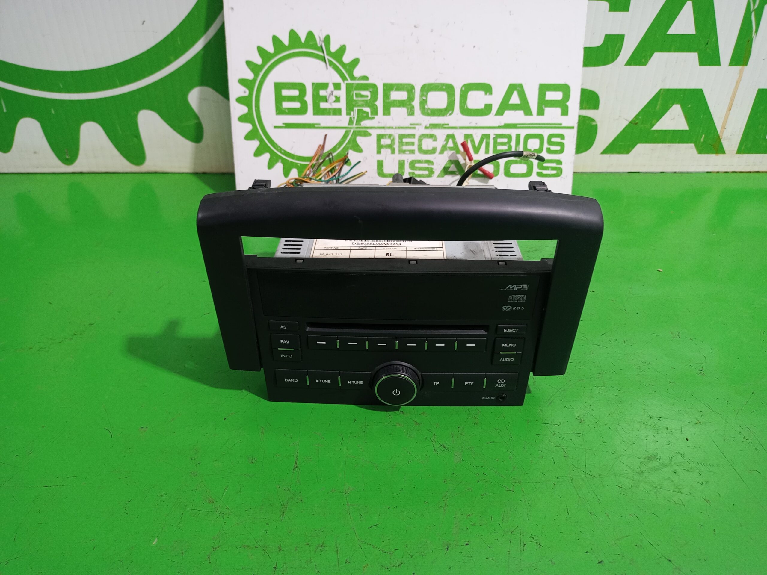sistema_audio_radio_cd_96647737_chevrolet_aveo_ls