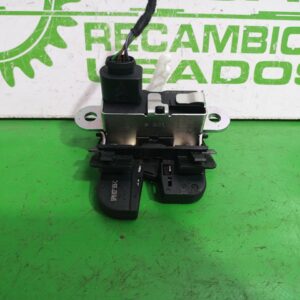 cerradura_maletero_porton_5p8827505c_seat_altea_xl_5p5_style_ecomotive
