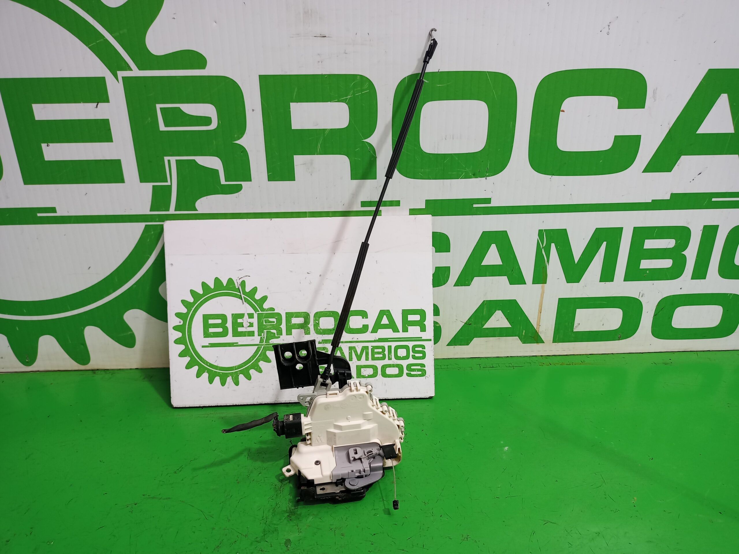 cerradura_puerta_delantera_izquierda_1p1837015b_seat_altea_xl_5p5_style_ecomotive