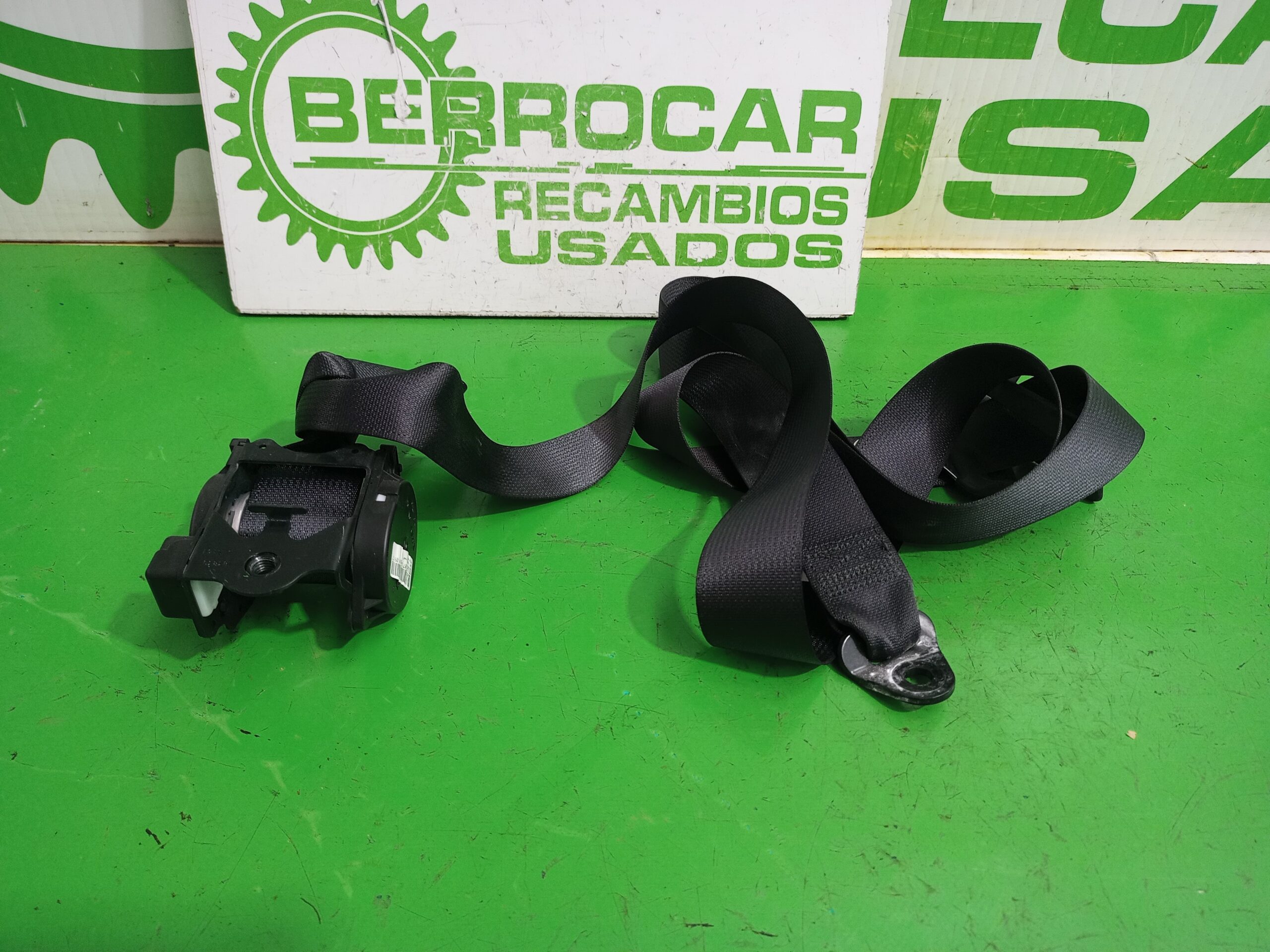 cinturon_de_seguridad_trasero_izquierdo_888444ea0a_nissan_qashqai_j11_acenta
