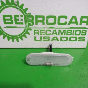 luz_interior_26430bc40c_nissan_qashqai_j11_acenta