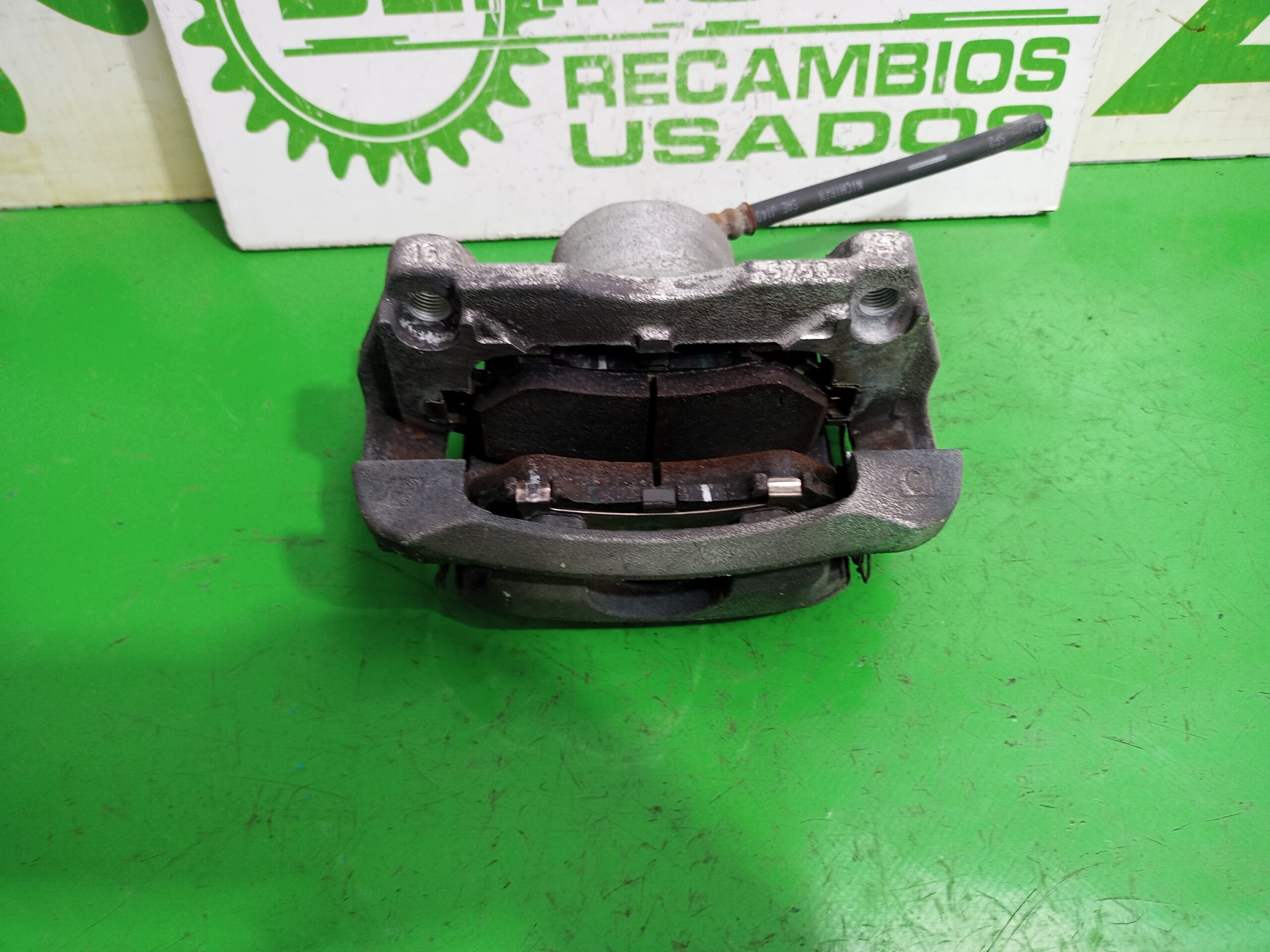 pinza_de_freno_delantera_derecha_410014ea0a_nissan_qashqai_j11_acenta