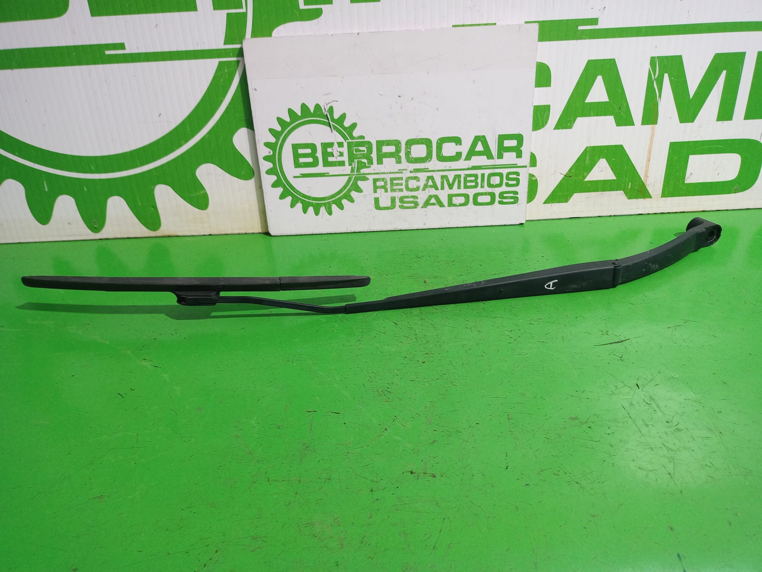 brazo_limpia_delantero_derecho_288814eh2a_nissan_qashqai_j11_acenta