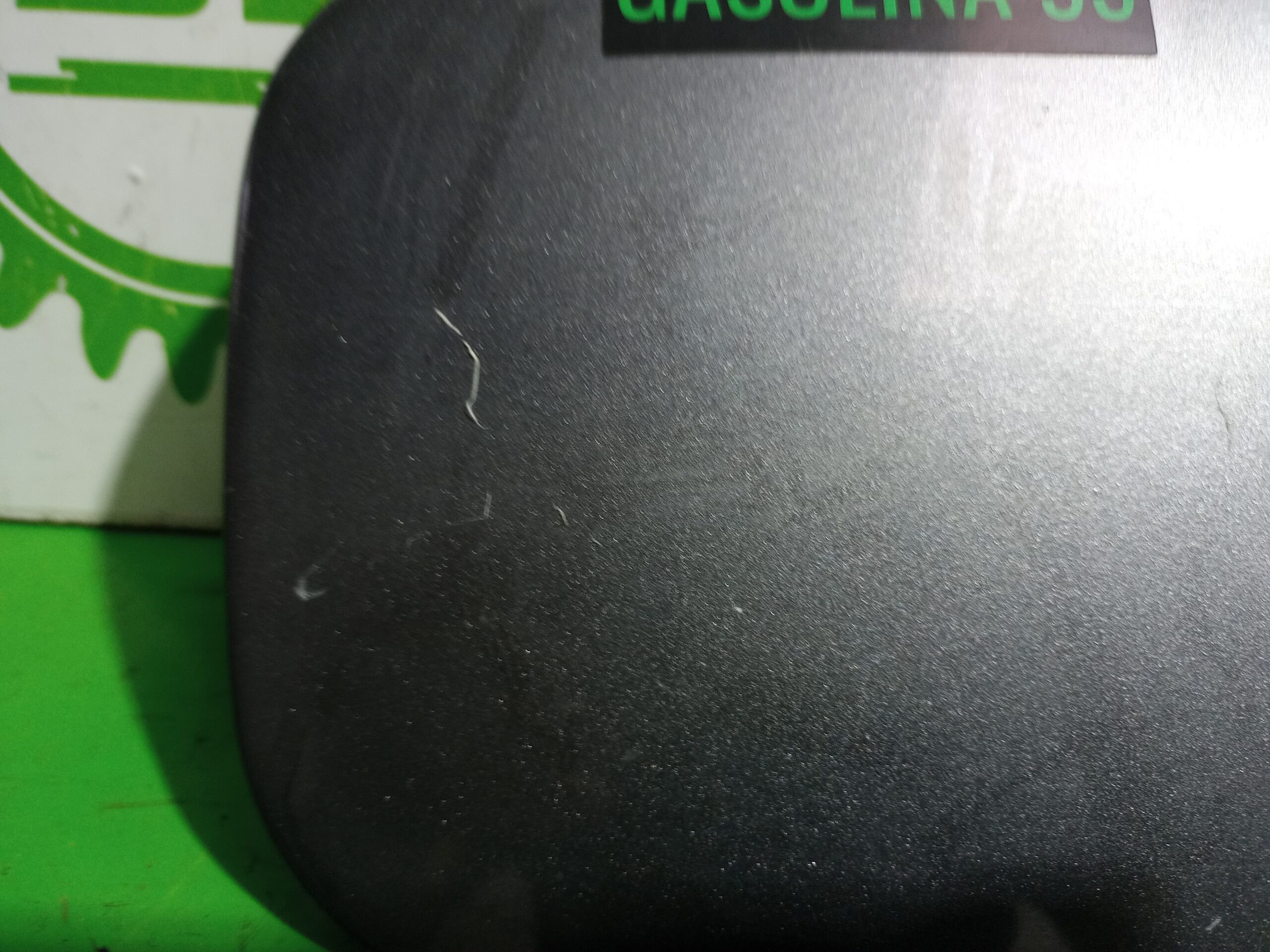 tapa_exterior_combustible_g88304eamb_nissan_qashqai_j11_acenta