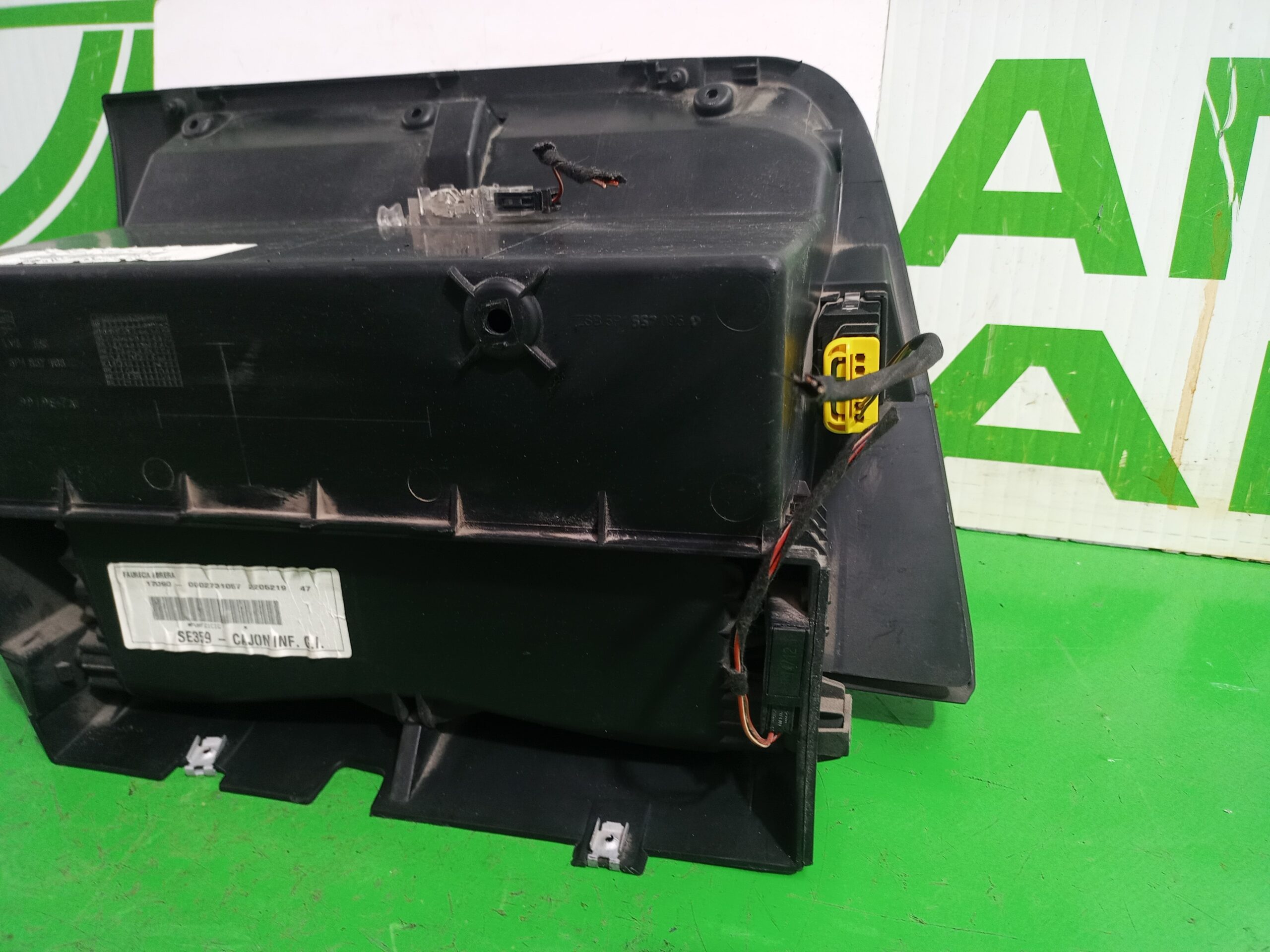 guantera_5p1857103c_seat_altea_xl_5p5_style_ecomotive