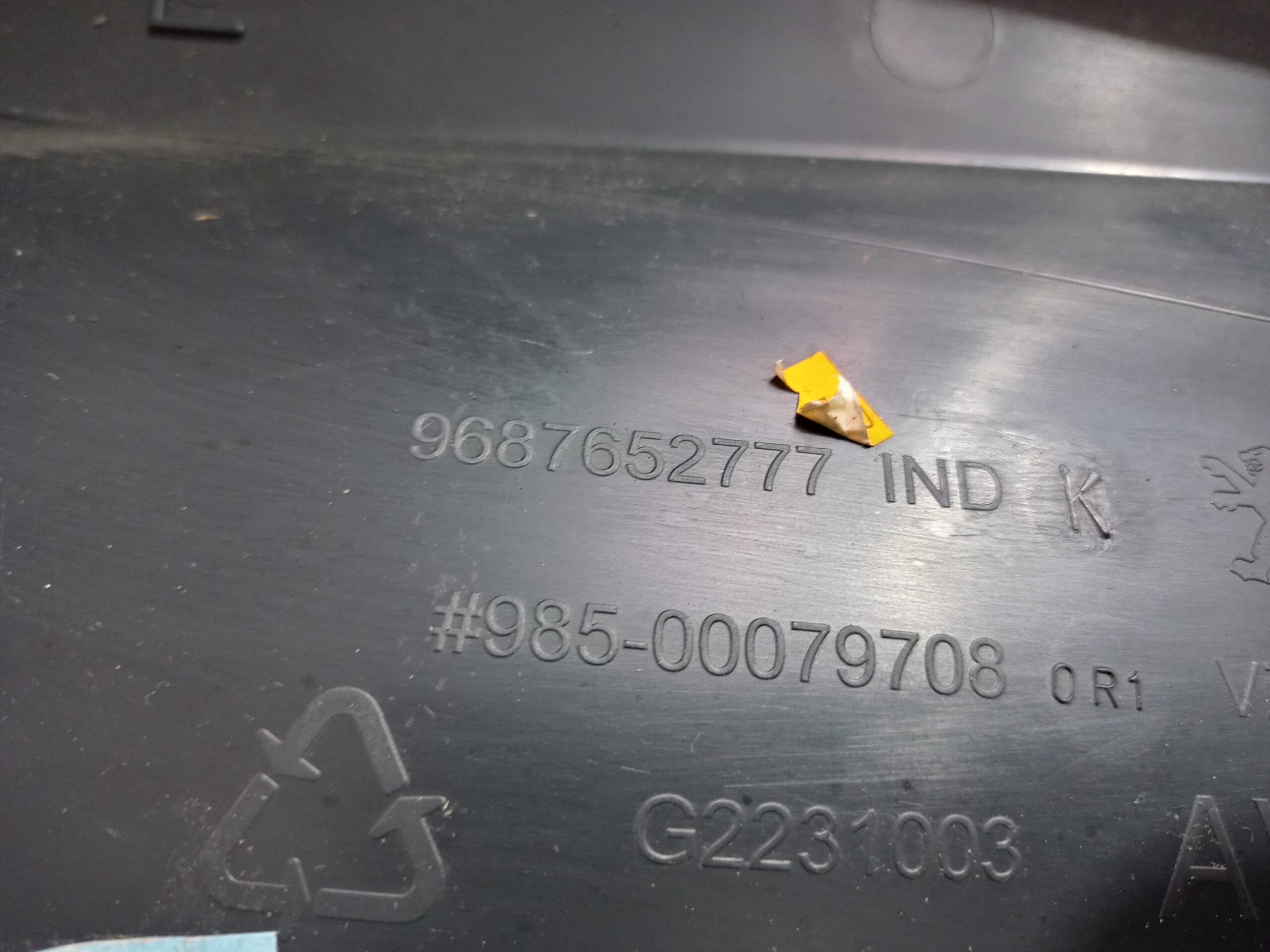 guarnecido_puerta_delantera_izquierda_98035433ze_peugeot_508_active