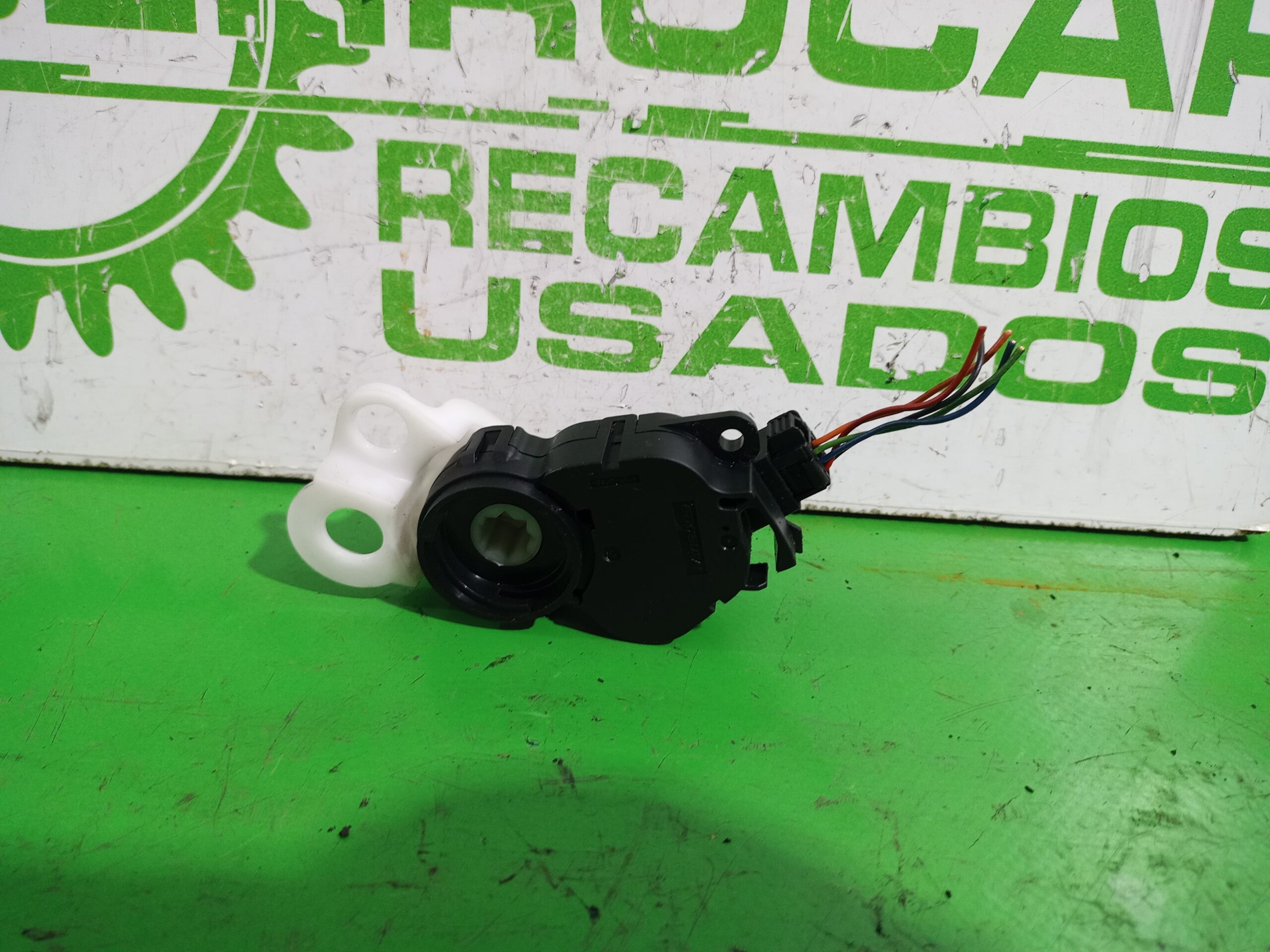 motor_apertura_trampilla_t1002120v_peugeot_508_active