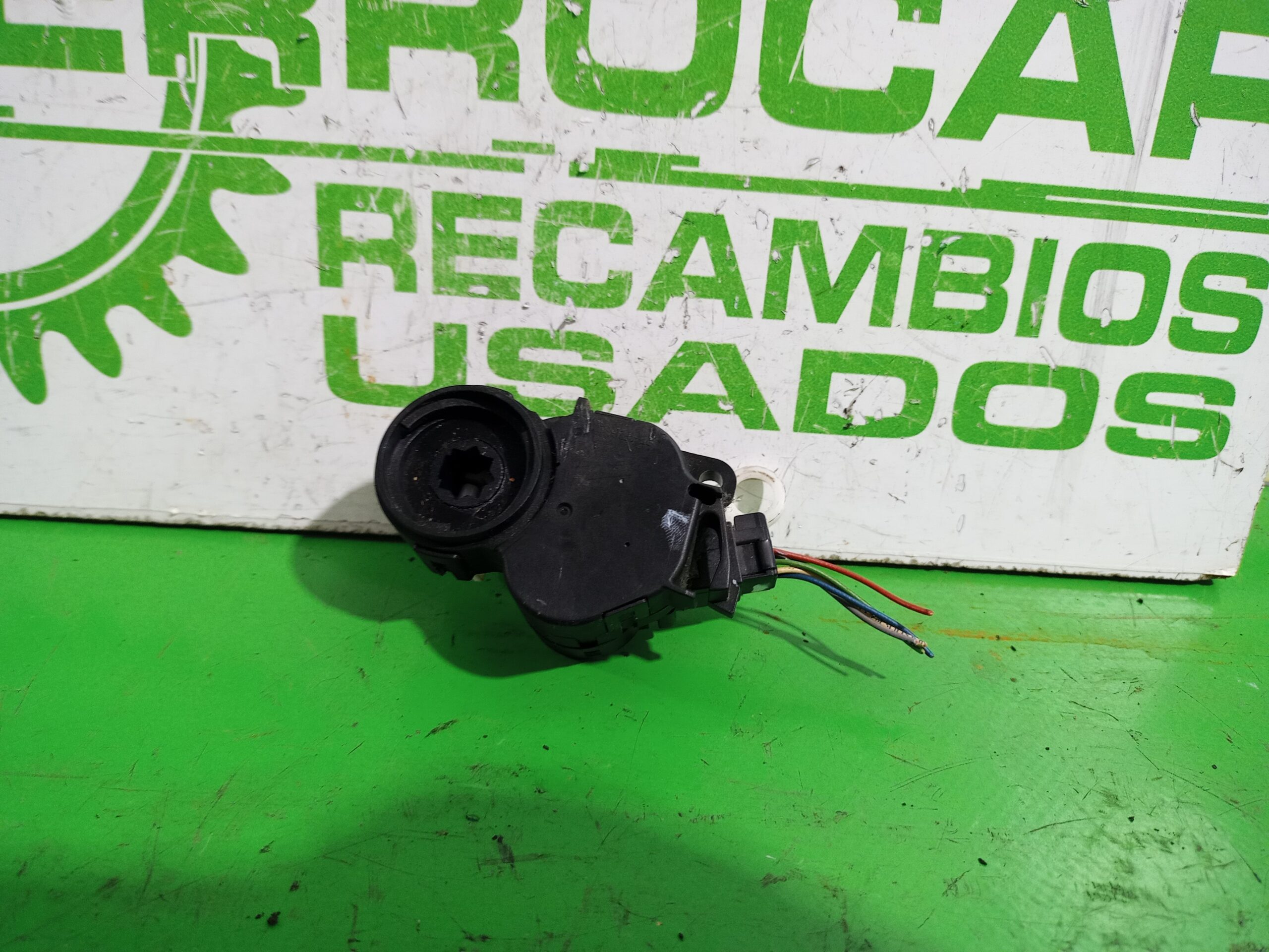 motor_apertura_trampilla_t1013034w_peugeot_508_active