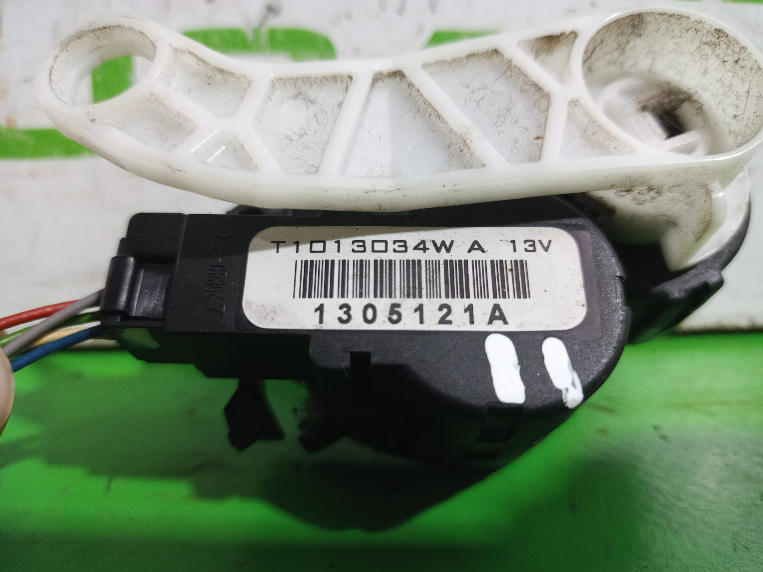 motor_apertura_trampilla_t1013034w_peugeot_508_active