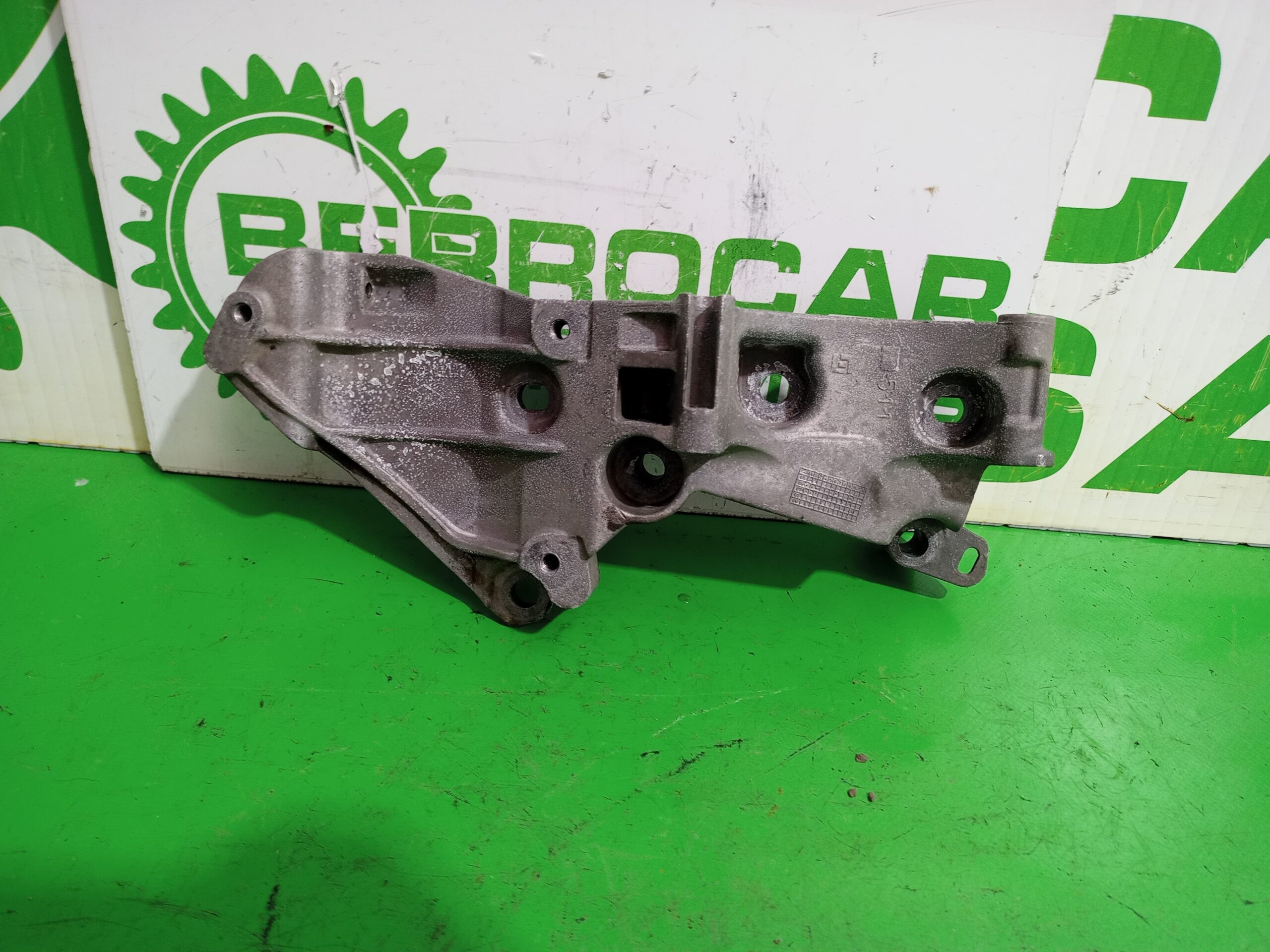 soporte_alternador_8200365097_renault_scenic_ii_grand_emotion