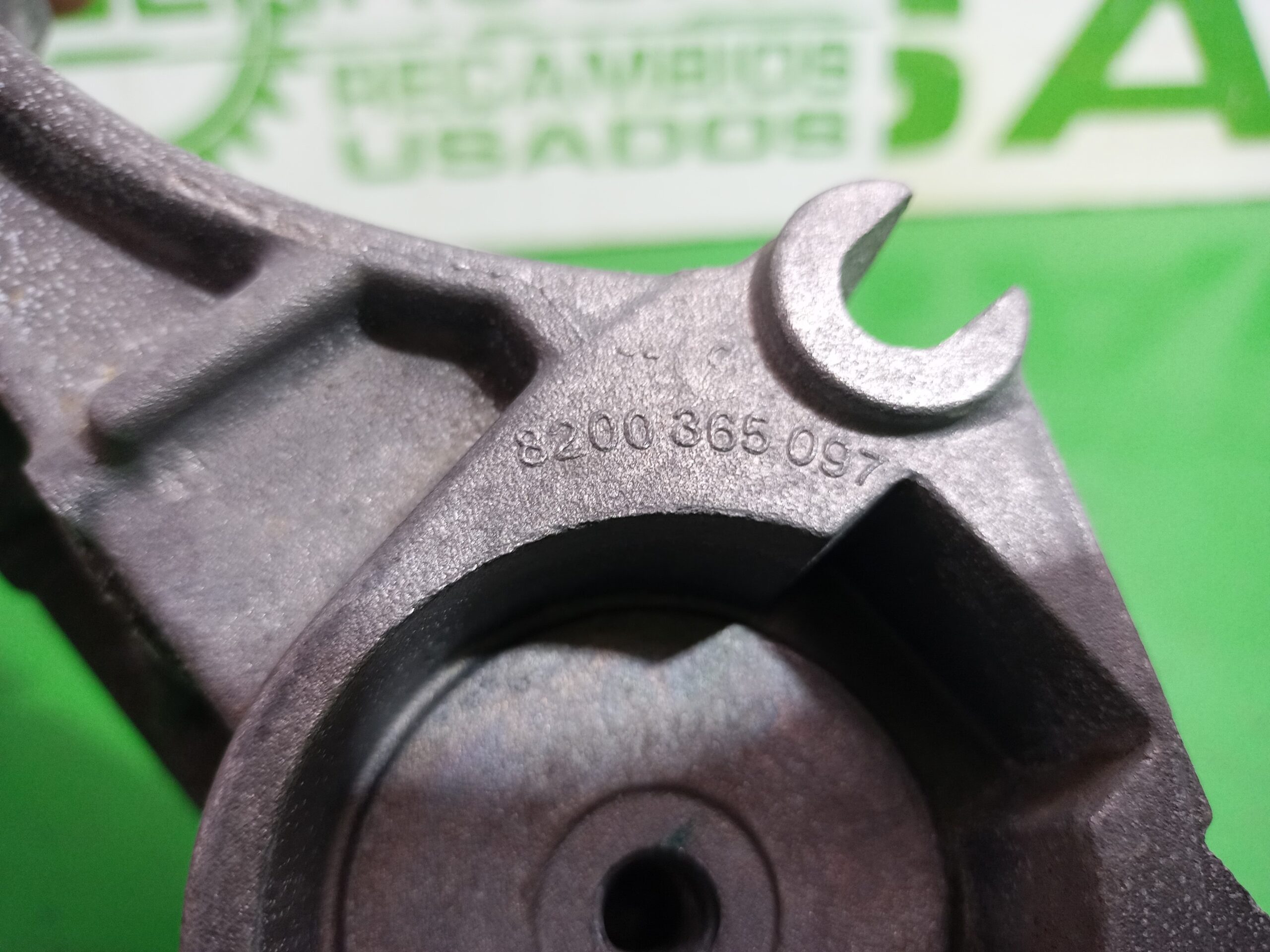 soporte_alternador_8200365097_renault_scenic_ii_grand_emotion