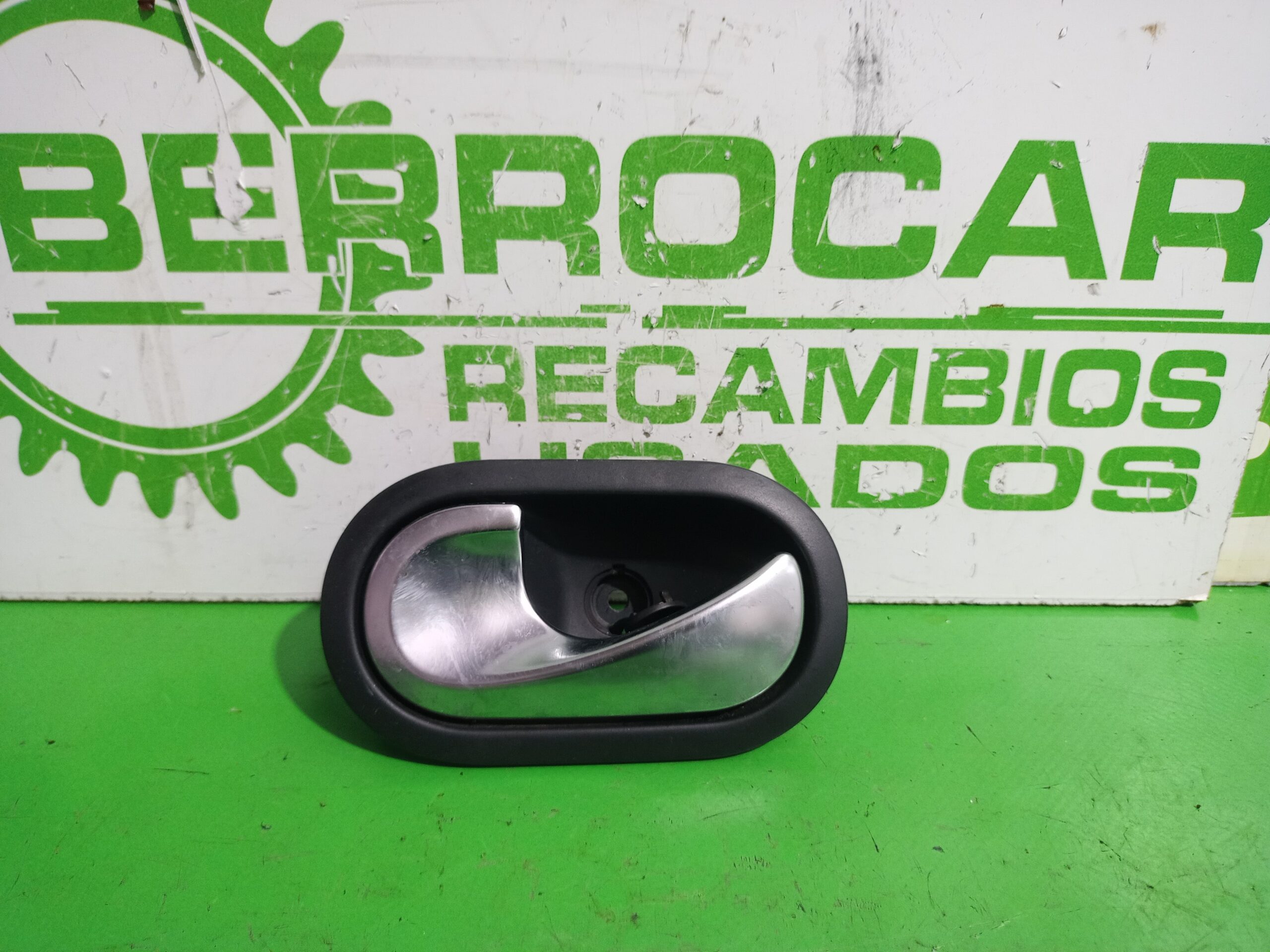 maneta_interior_delantera_izquierda_8200028487_renault_scenic_ii_grand_emotion