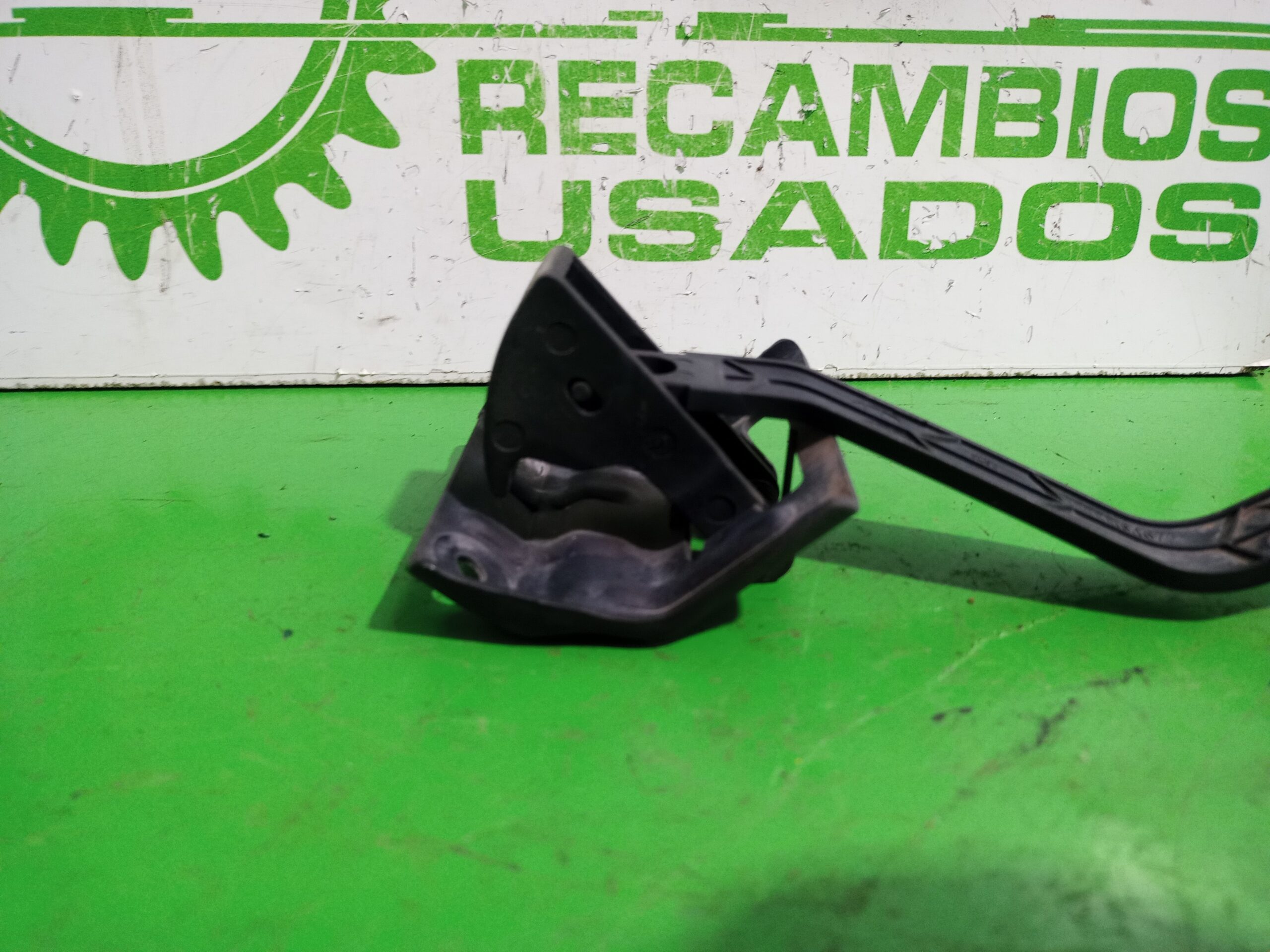 tirador_capot_8200484672_renault_scenic_ii_grand_emotion