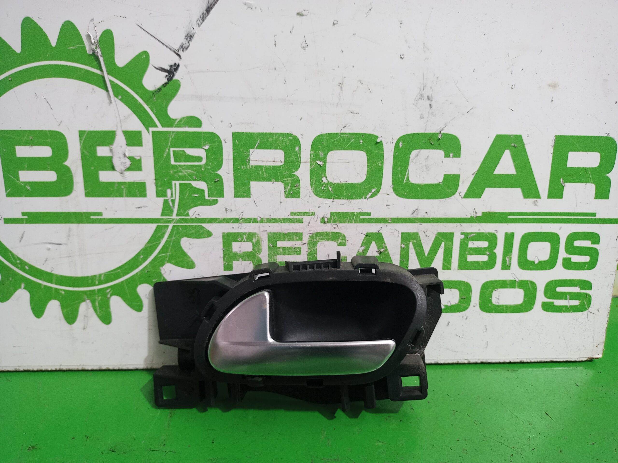 maneta_interior_delantera_izquierda_9660525480_peugeot_508_active