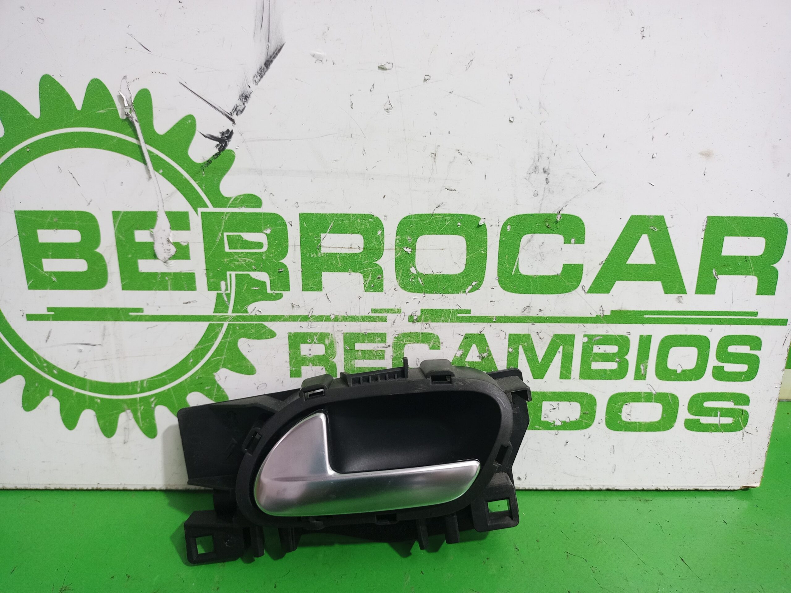 maneta_interior_trasera_izquierda_9660525480_peugeot_508_active