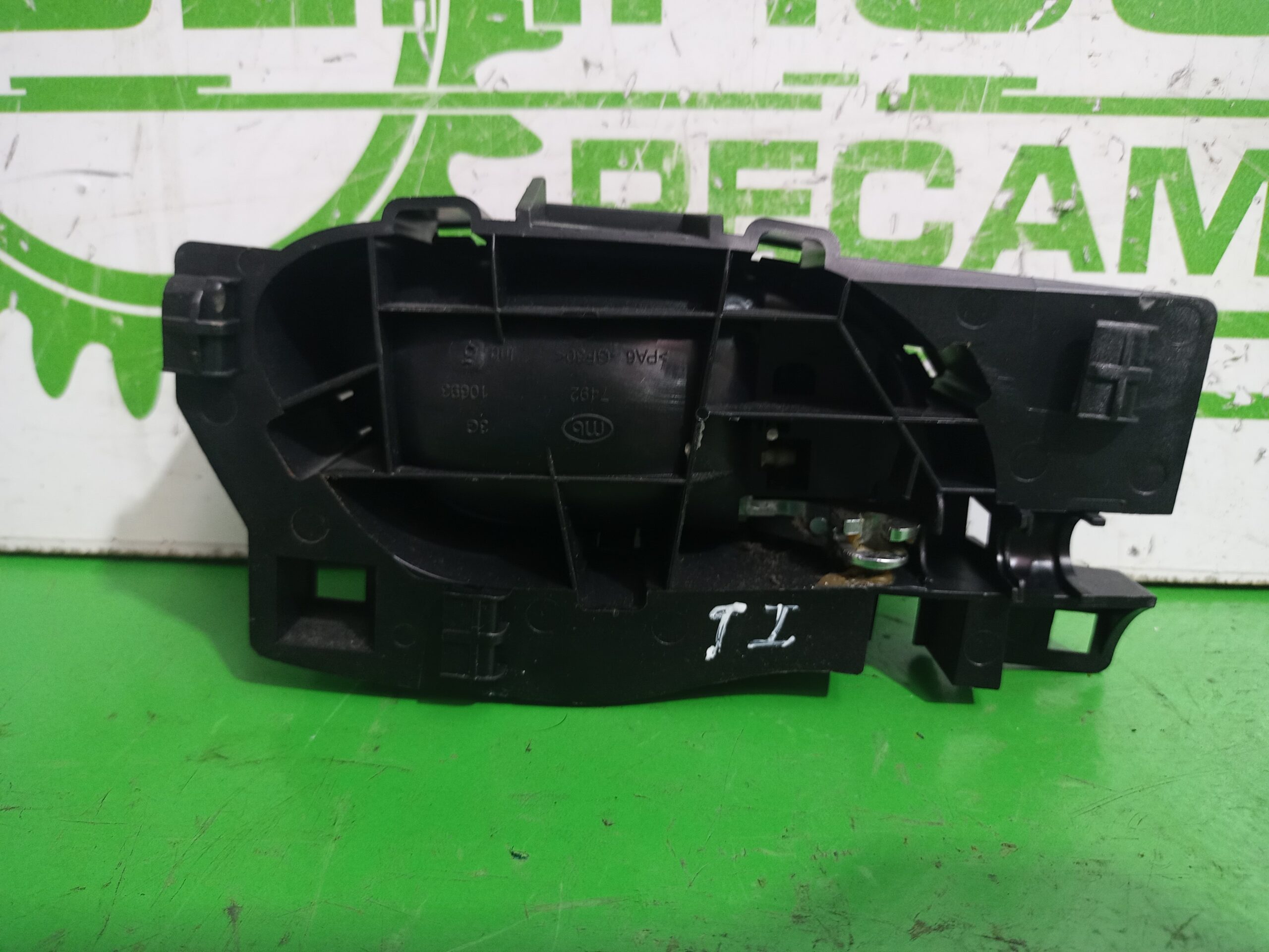 maneta_interior_trasera_izquierda_9660525480_peugeot_508_active