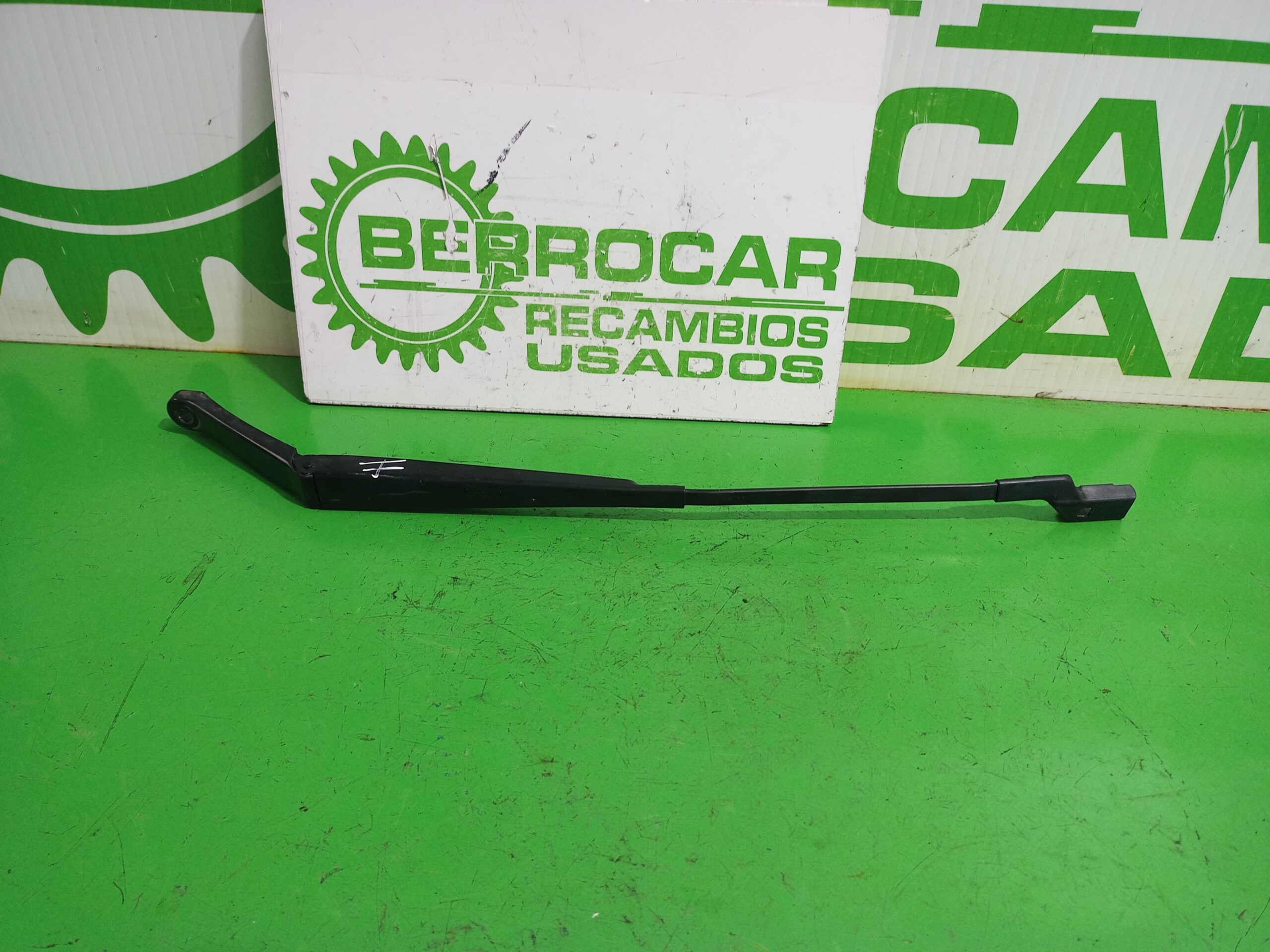 brazo_limpia_delantero_izquierdo_9686437680_peugeot_508_active