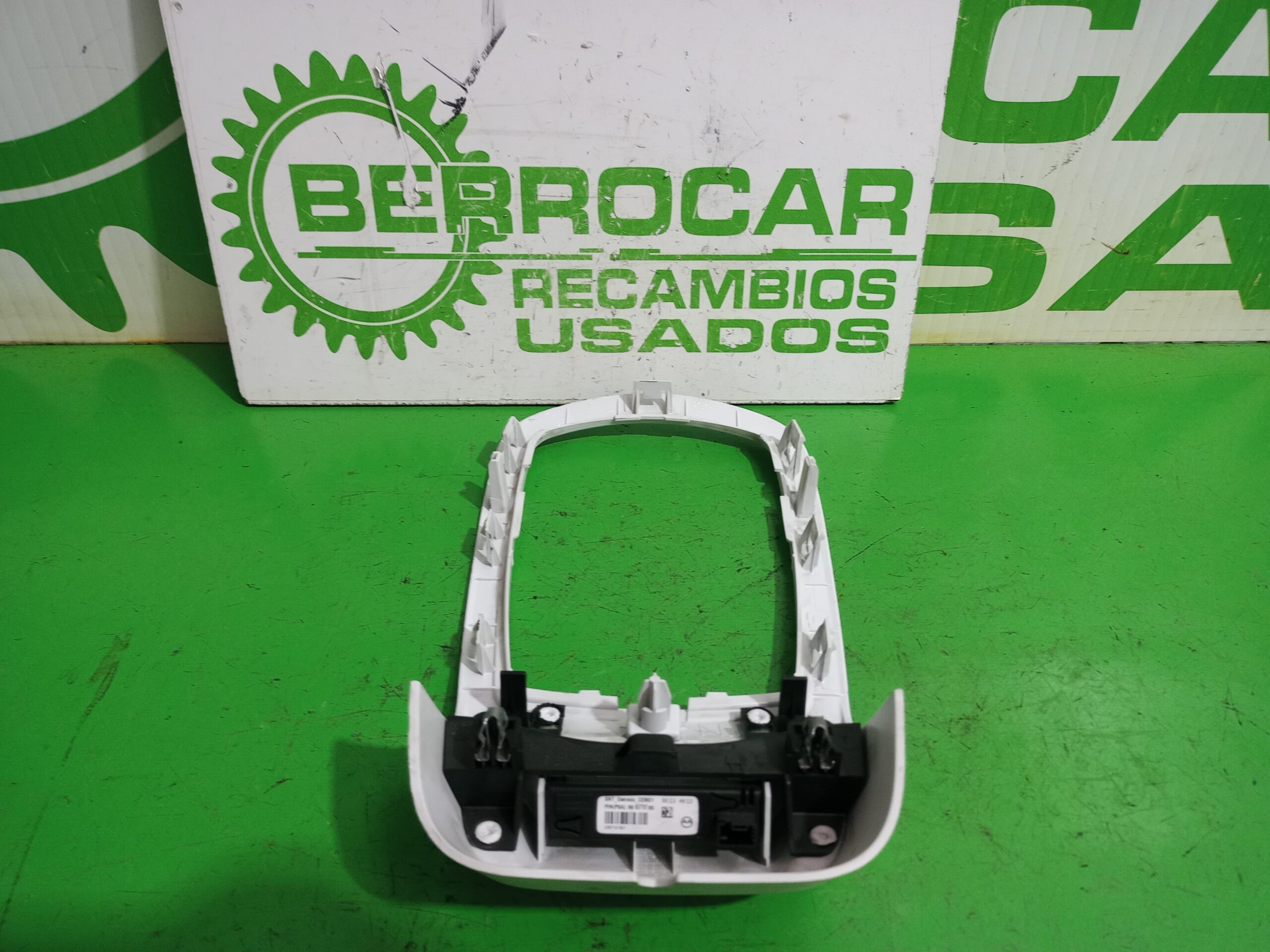 pantalla_multifuncion_9665778780_peugeot_508_active