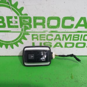 luz_interior_9670880177_peugeot_508_active