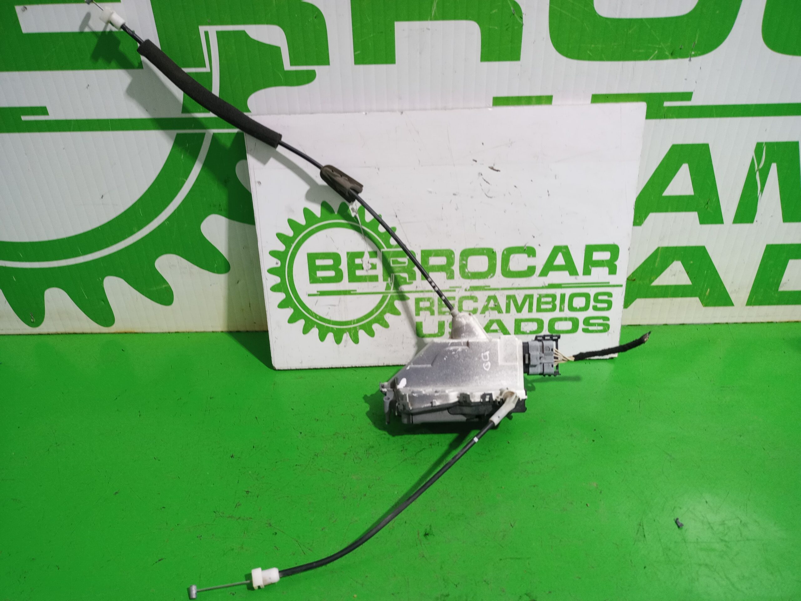 cerradura_puerta_delantera_derecha_a048069_citr_n_c3_exclusive