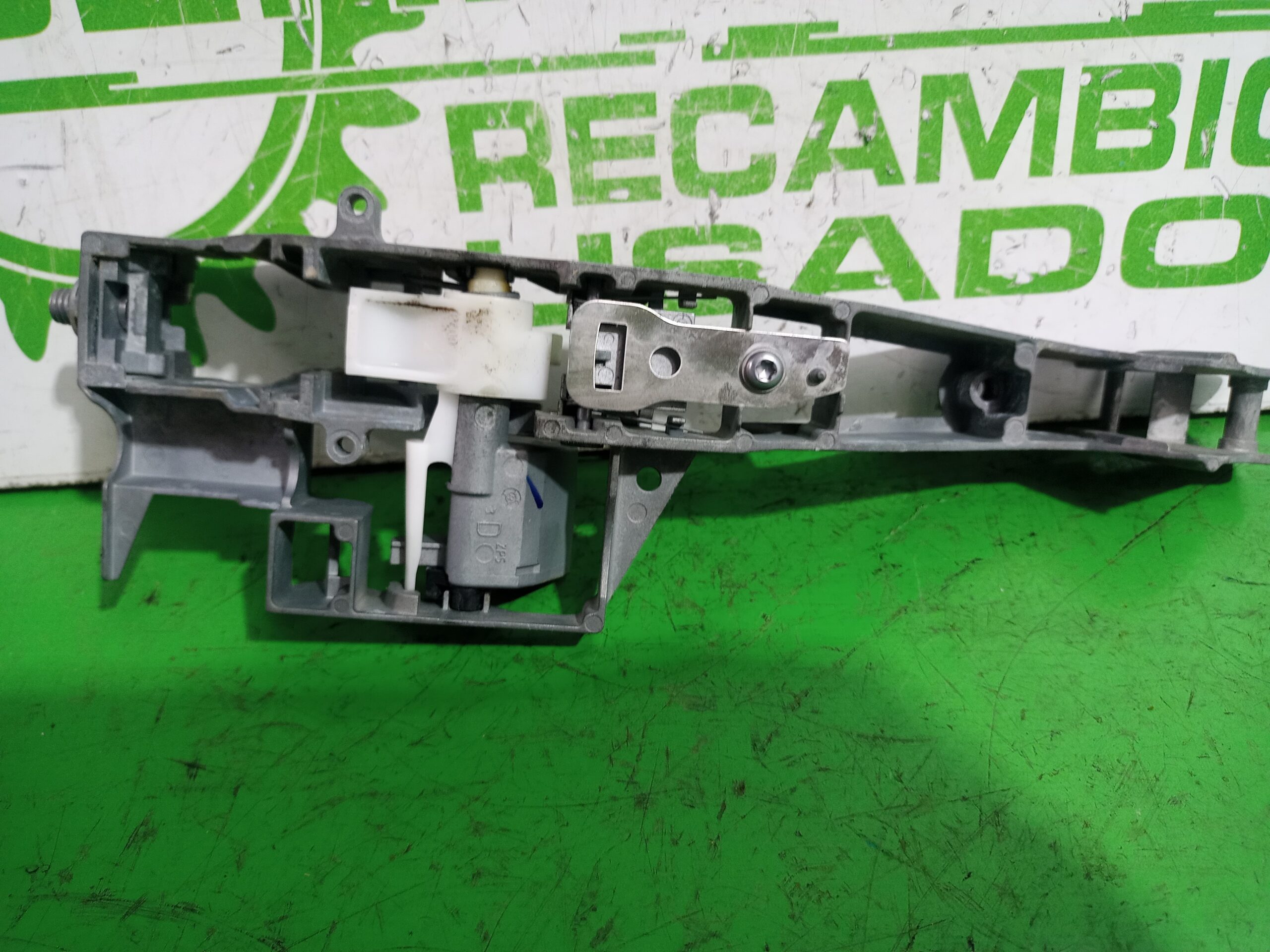 maneta_exterior_trasera_derecha_9684559980_citr_n_c3_exclusive