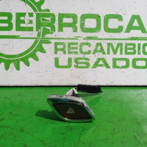 warning_96669616kr_citr_n_c3_exclusive