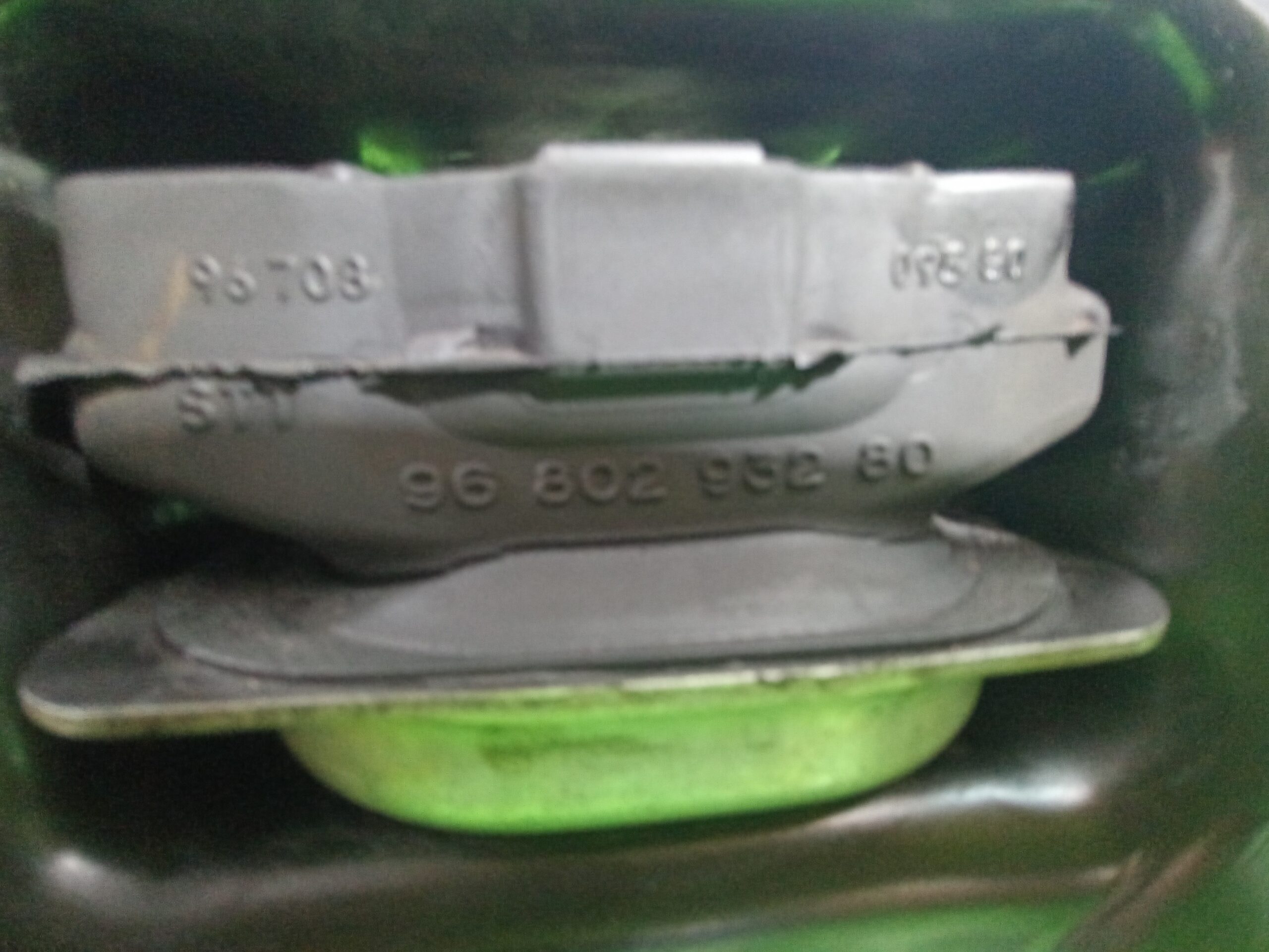 soporte_motor_izquierdo_9680293280_citr_n_c3_exclusive