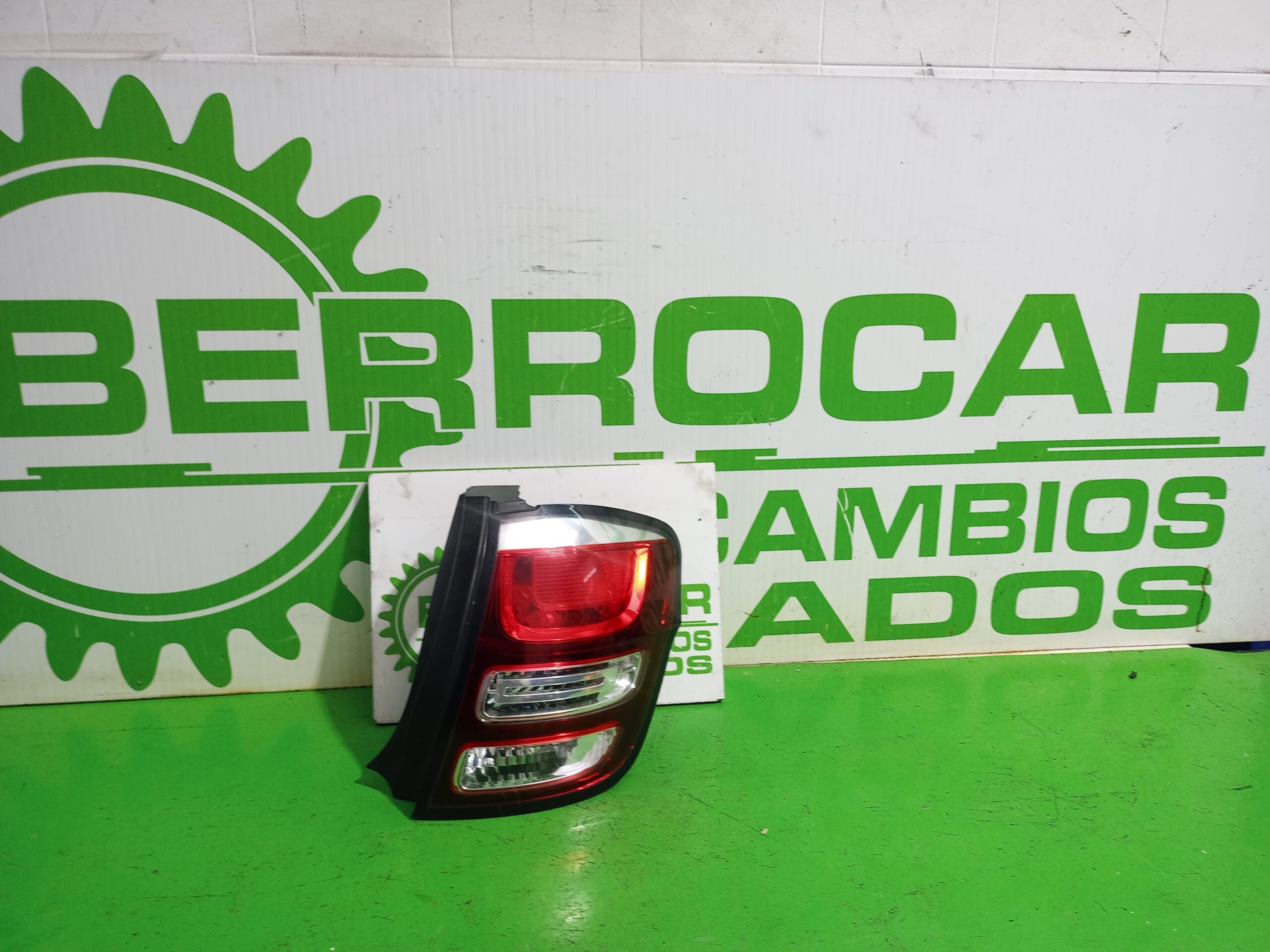 piloto_trasero_derecho_9803928480_citr_n_c3_exclusive