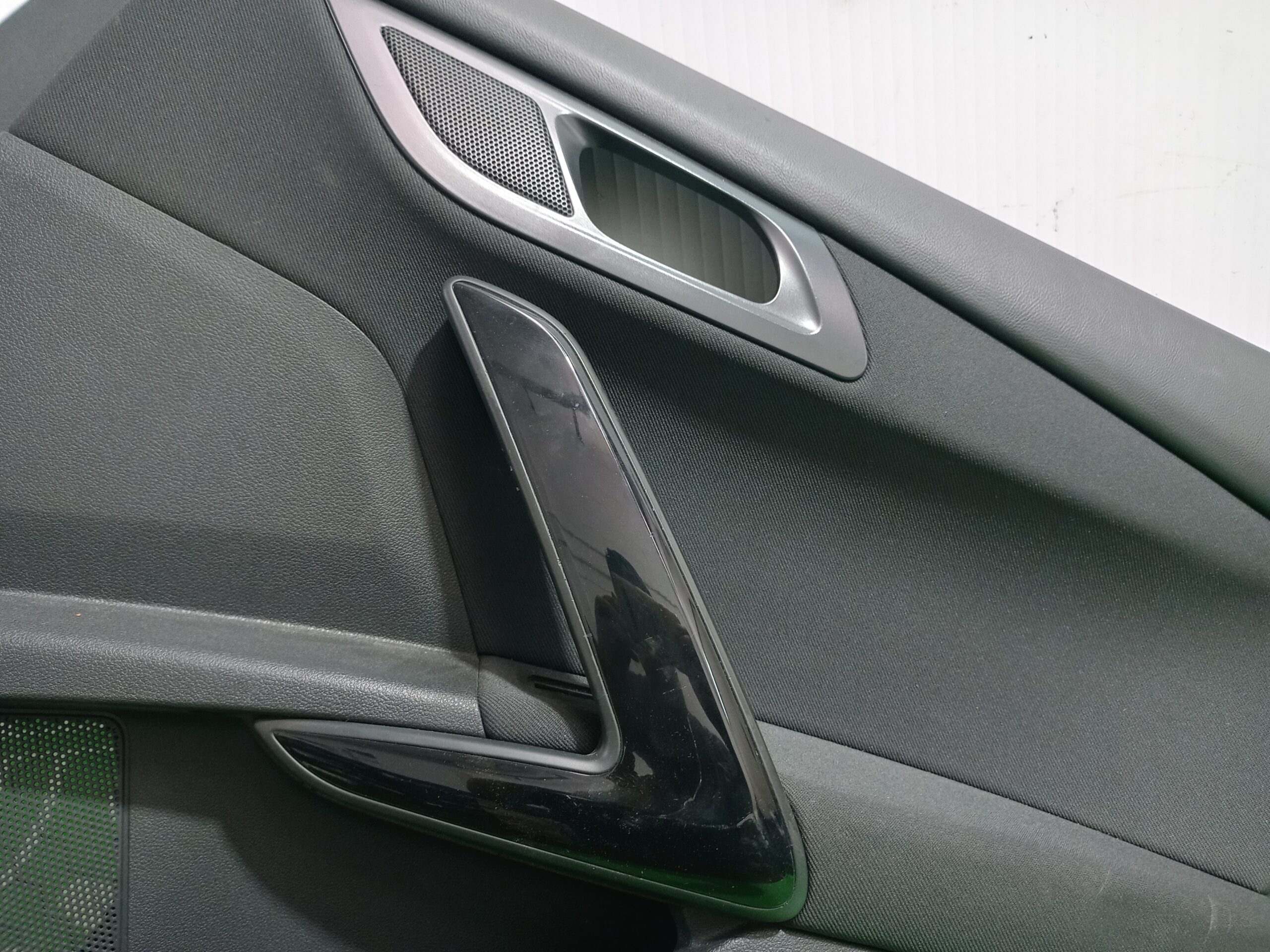 guarnecido_puerta_trasera_derecha_9686807577_98035650ze_peugeot_508_active