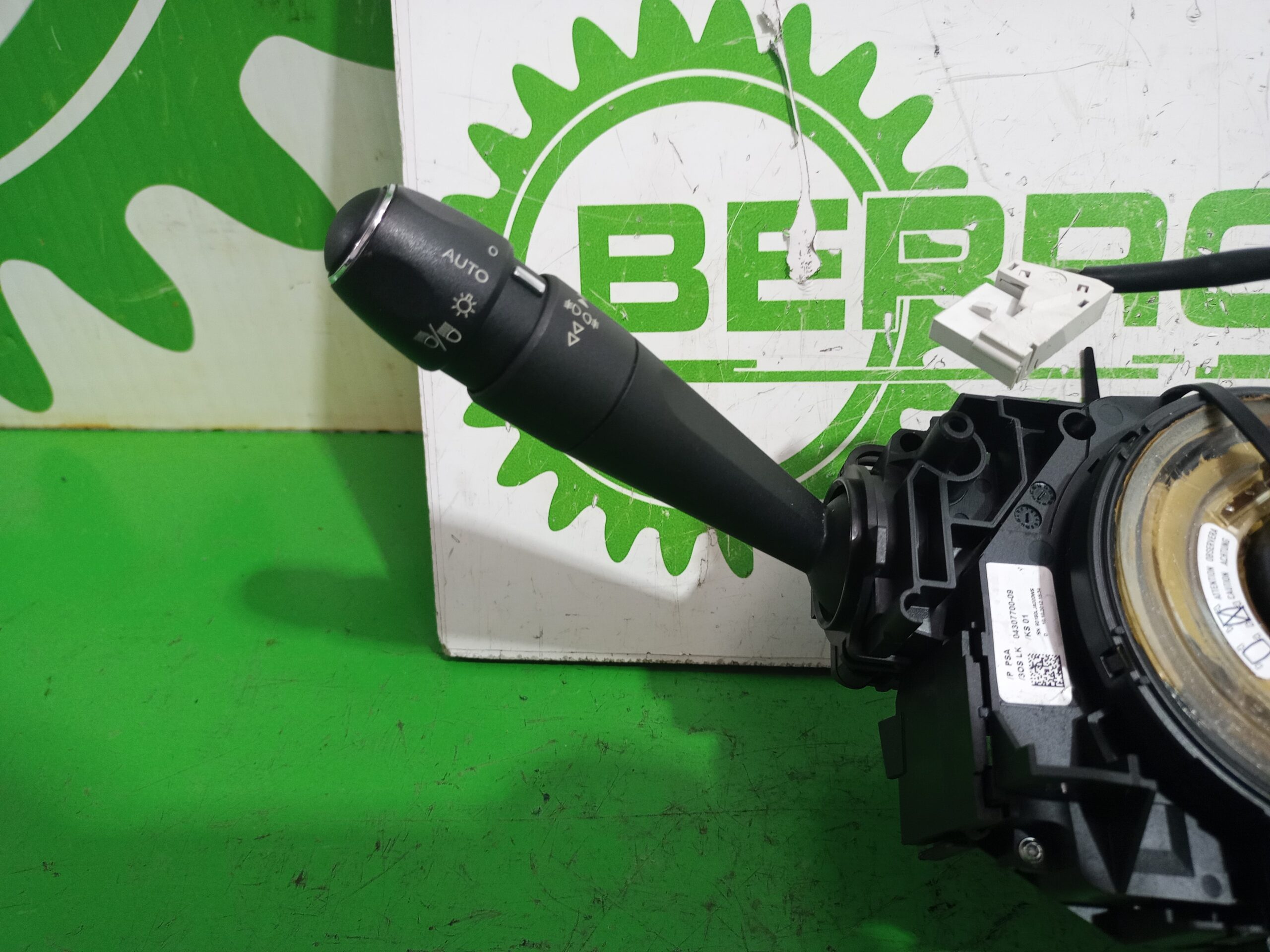 mando_multifuncion_98000241xt_peugeot_508_active