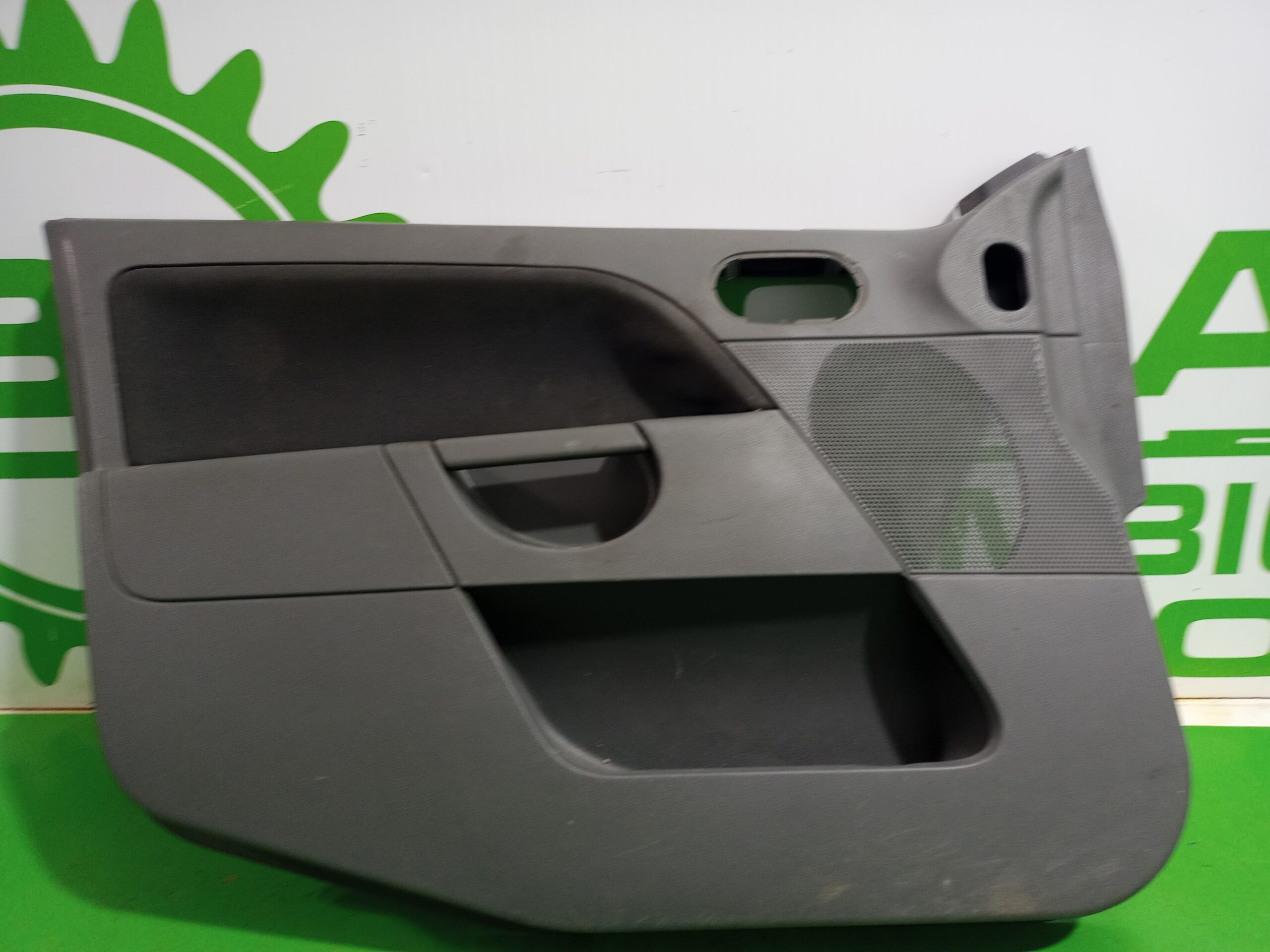 guarnecido_puerta_delantera_izquierda_1309169_ford_fiesta_cbk_fun