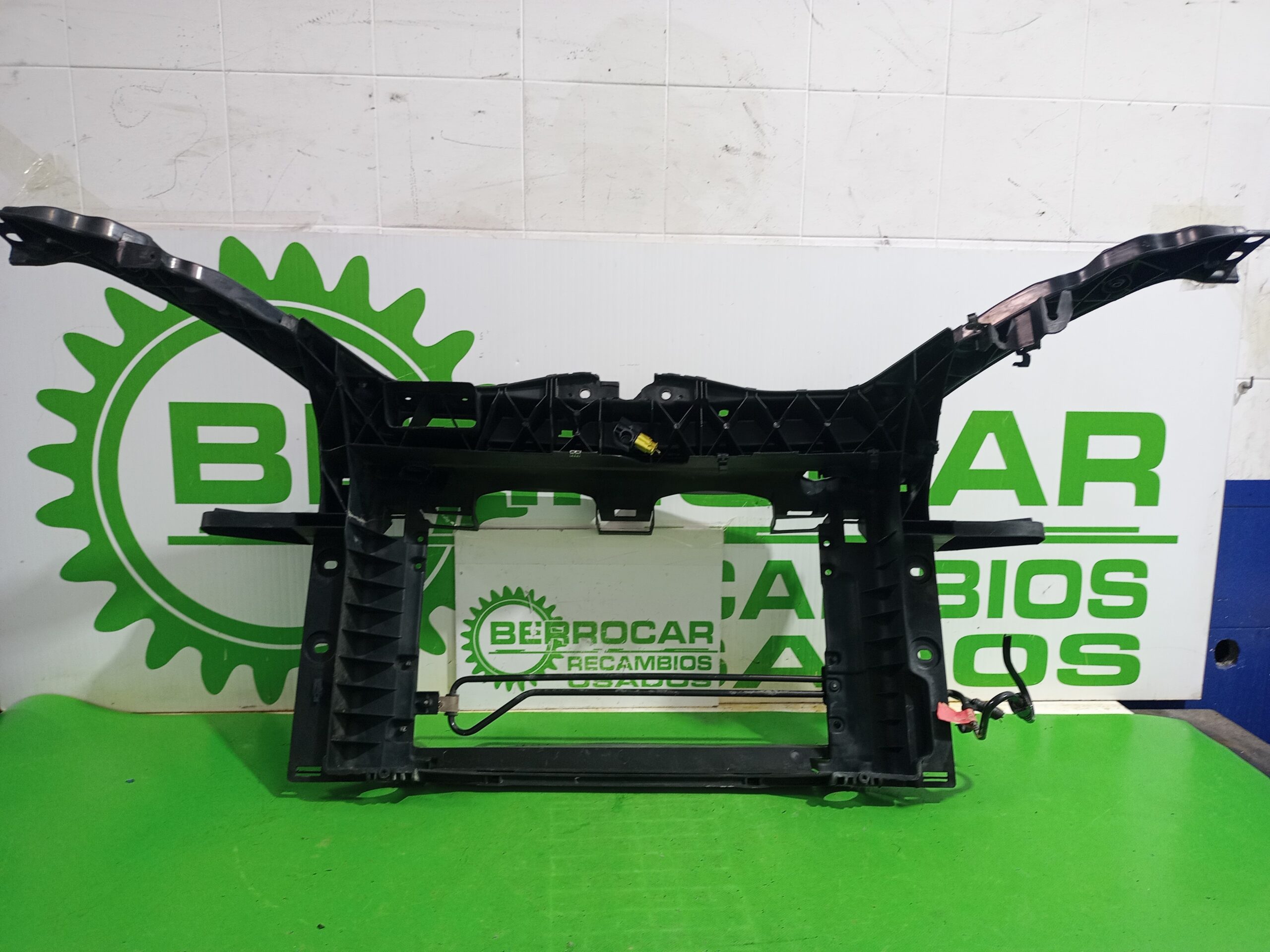 panel_frontal_1518176_ford_fiesta_cbk_fun