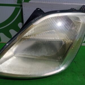 faro_derecho_1320348_ford_fiesta_cbk_fun