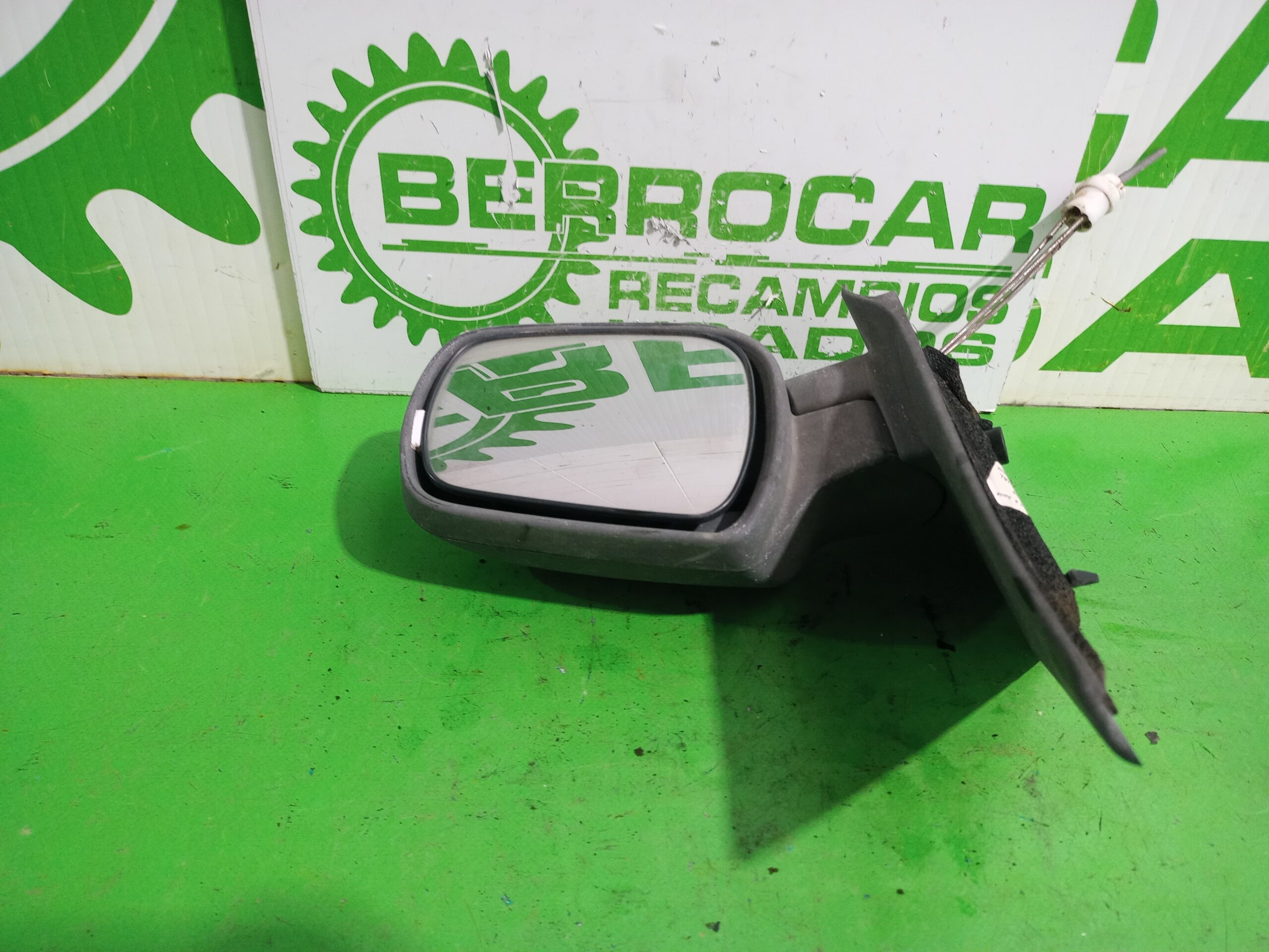 retrovisor_derecho_1452852_ford_fiesta_cbk_fun