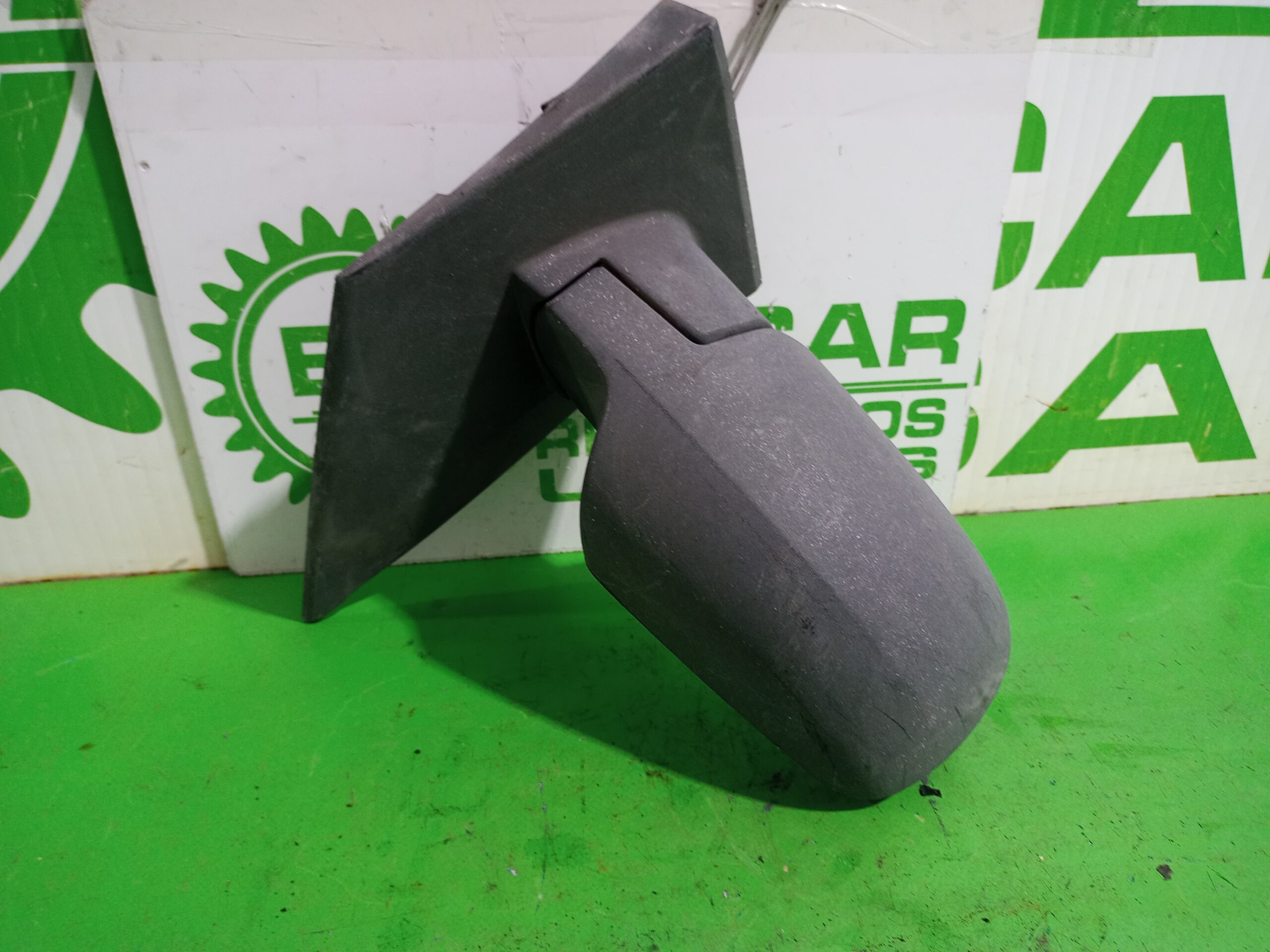 retrovisor_derecho_1452852_ford_fiesta_cbk_fun