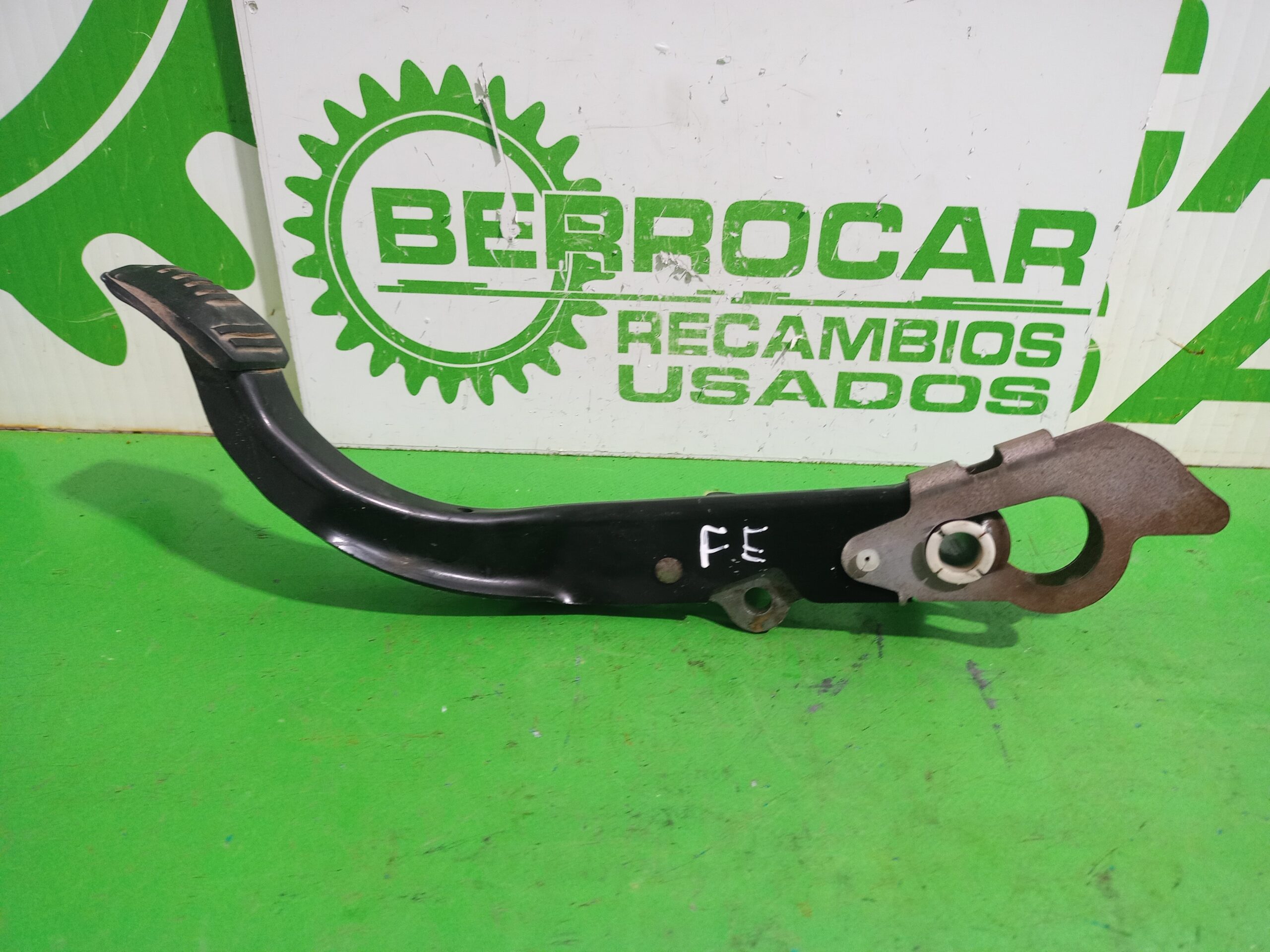 pedal_freno_2107407_ford_fiesta_cbk_fun