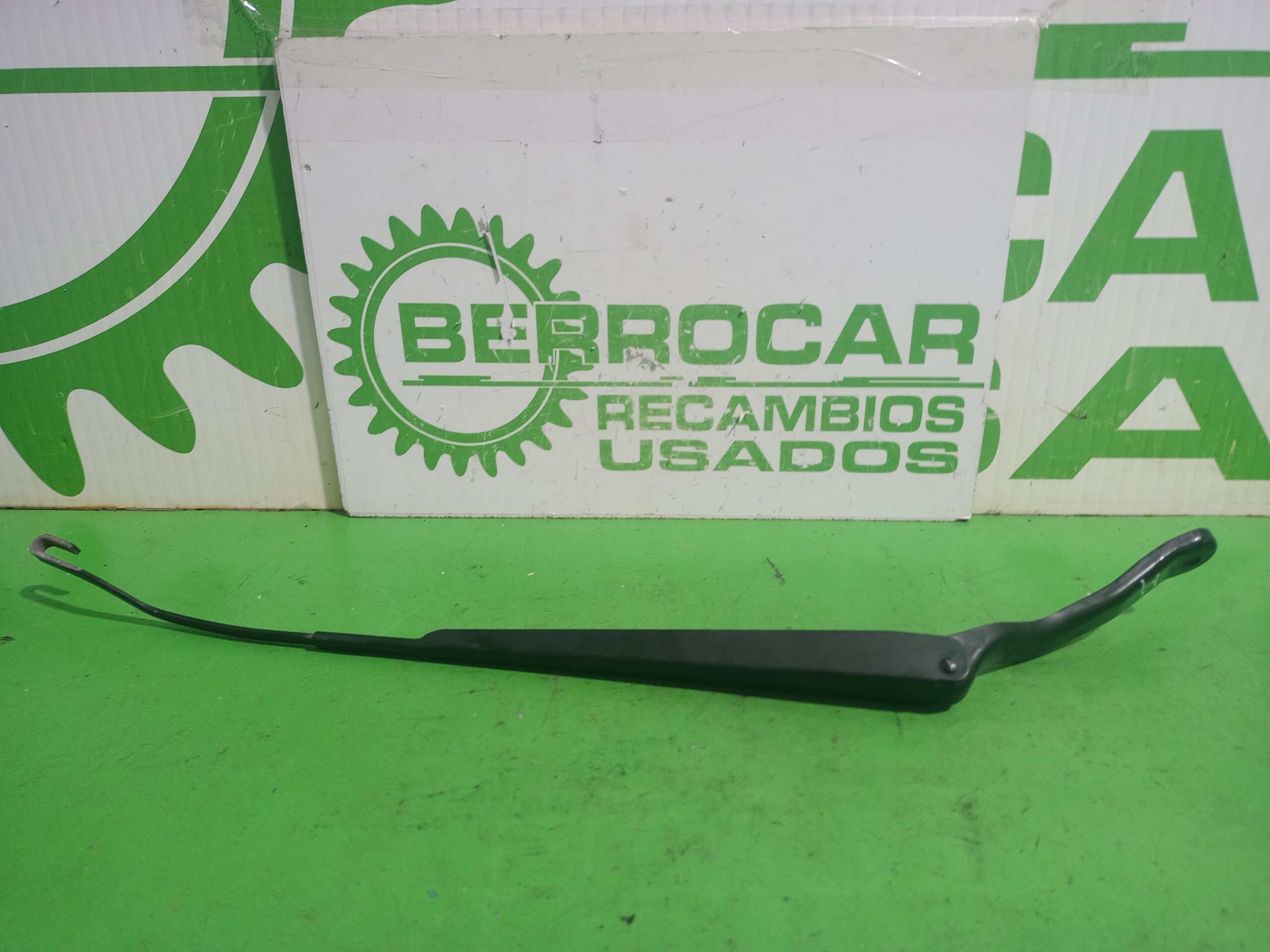 brazo_limpia_delantero_izquierdo_1778498_ford_fiesta_cbk_fun