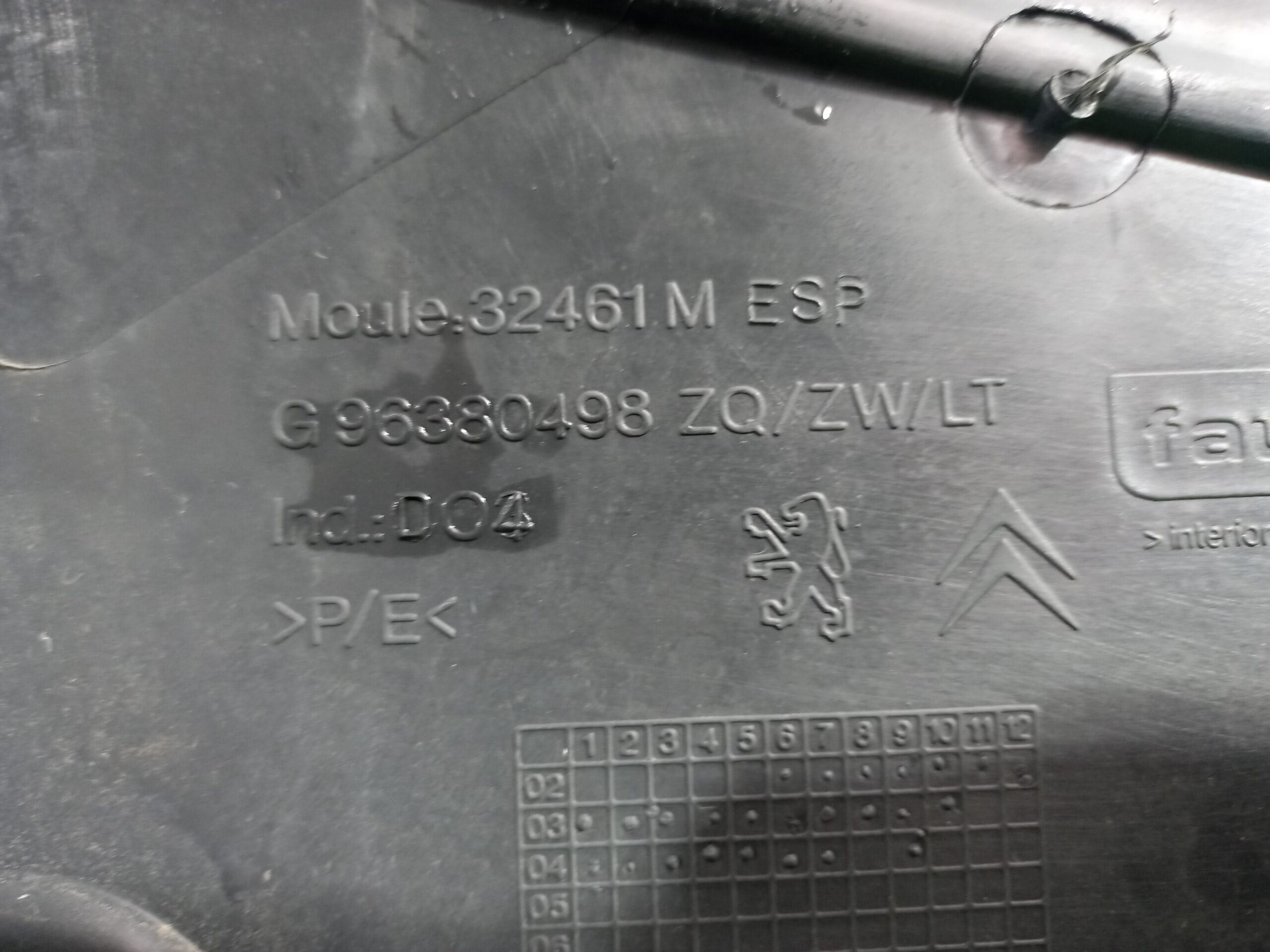 guarnecido_puerta_trasera_izquierda_96380498_citr_n_c3_1_4_hdi_sx