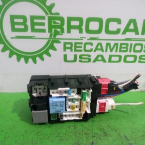 caja_reles_fusibles_9665492680_peugeot_508_active