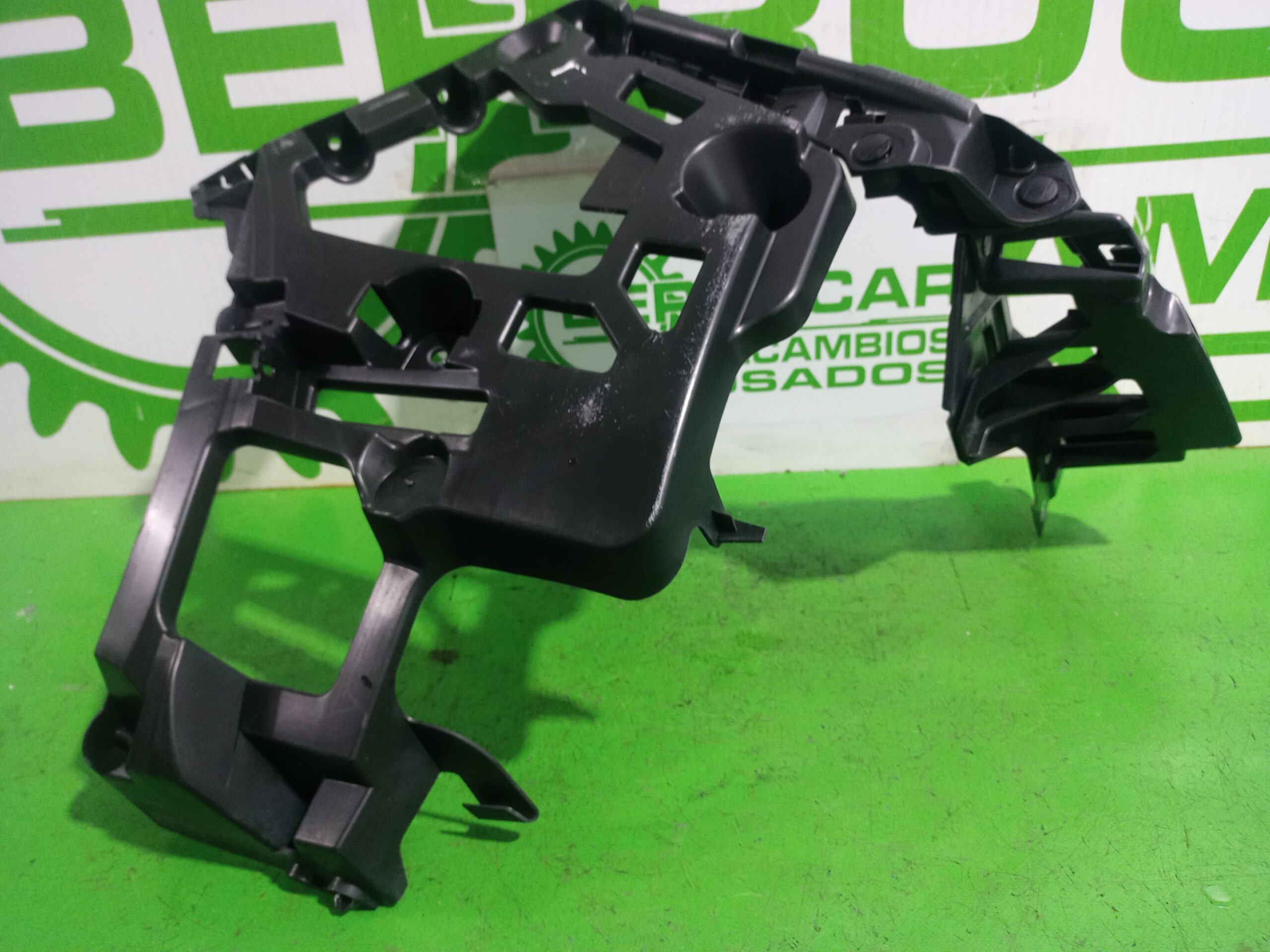 soporte_paragolpe_trasero_9807800380_peugeot_508_active