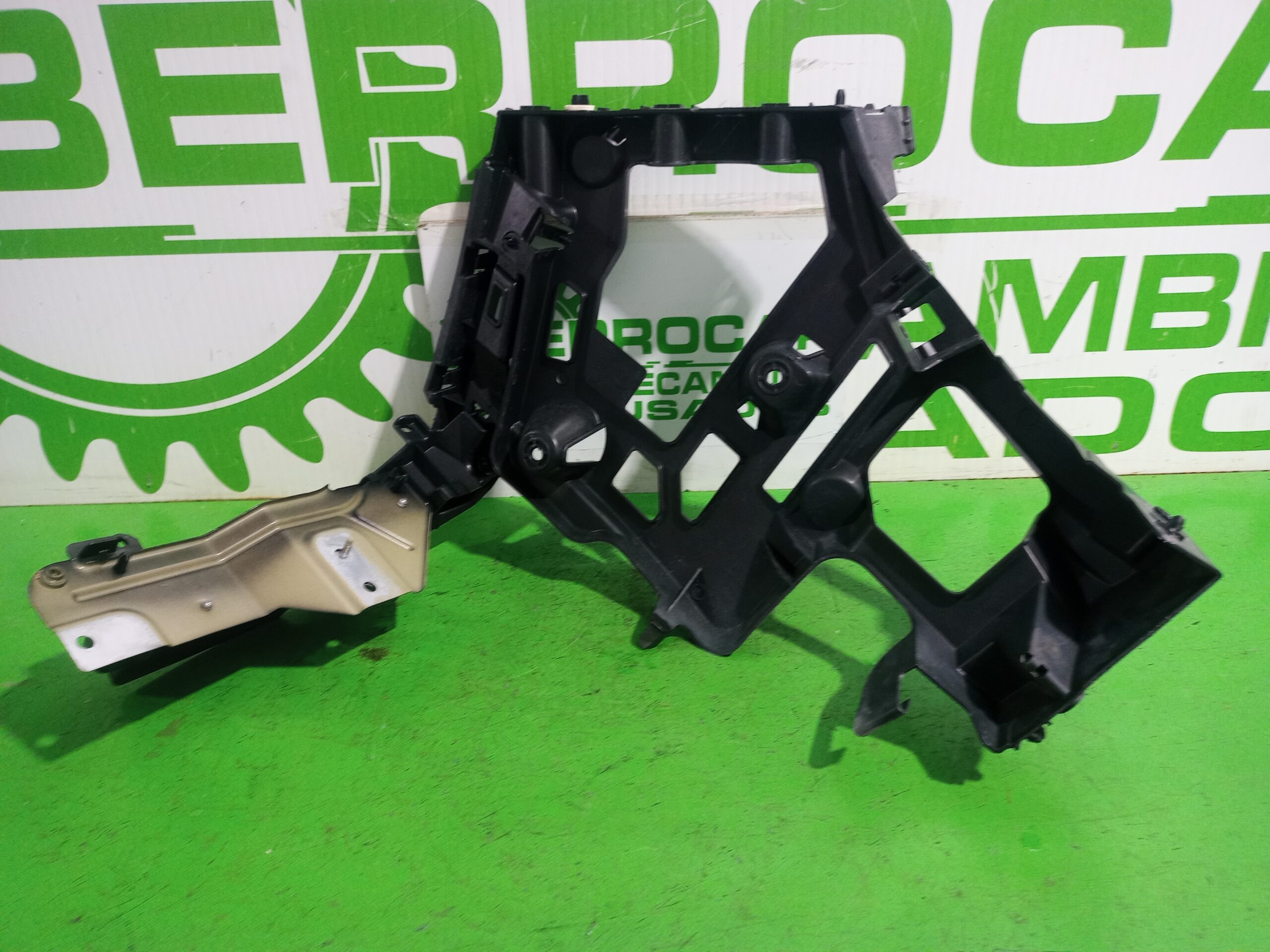 soporte_paragolpe_trasero_9807800380_peugeot_508_active