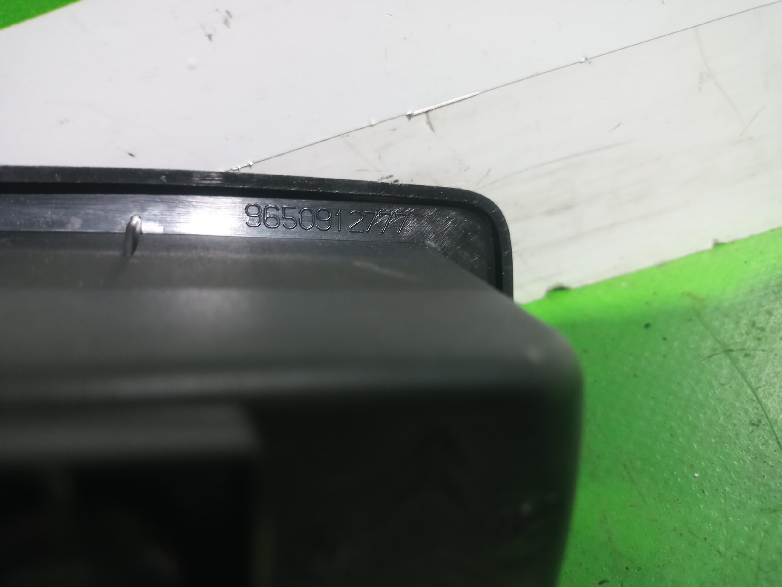 mando_elevalunas_trasero_derecho_965091277_citr_n_c4_berlina_collection