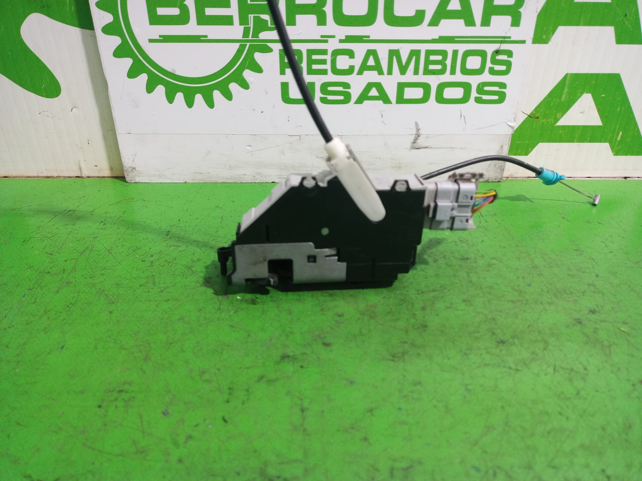 cerradura_puerta_trasera_izquierda_9681337180_citr_n_c4_berlina_collection